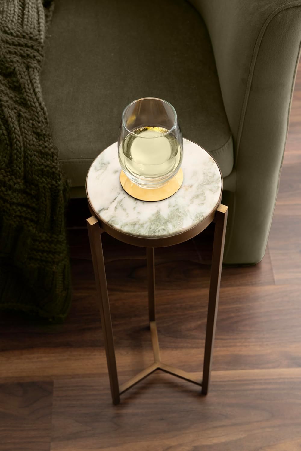 Kate and Laurel Aguilar Modern Round Drink Table, 9 x 9 x 23, White and Green...