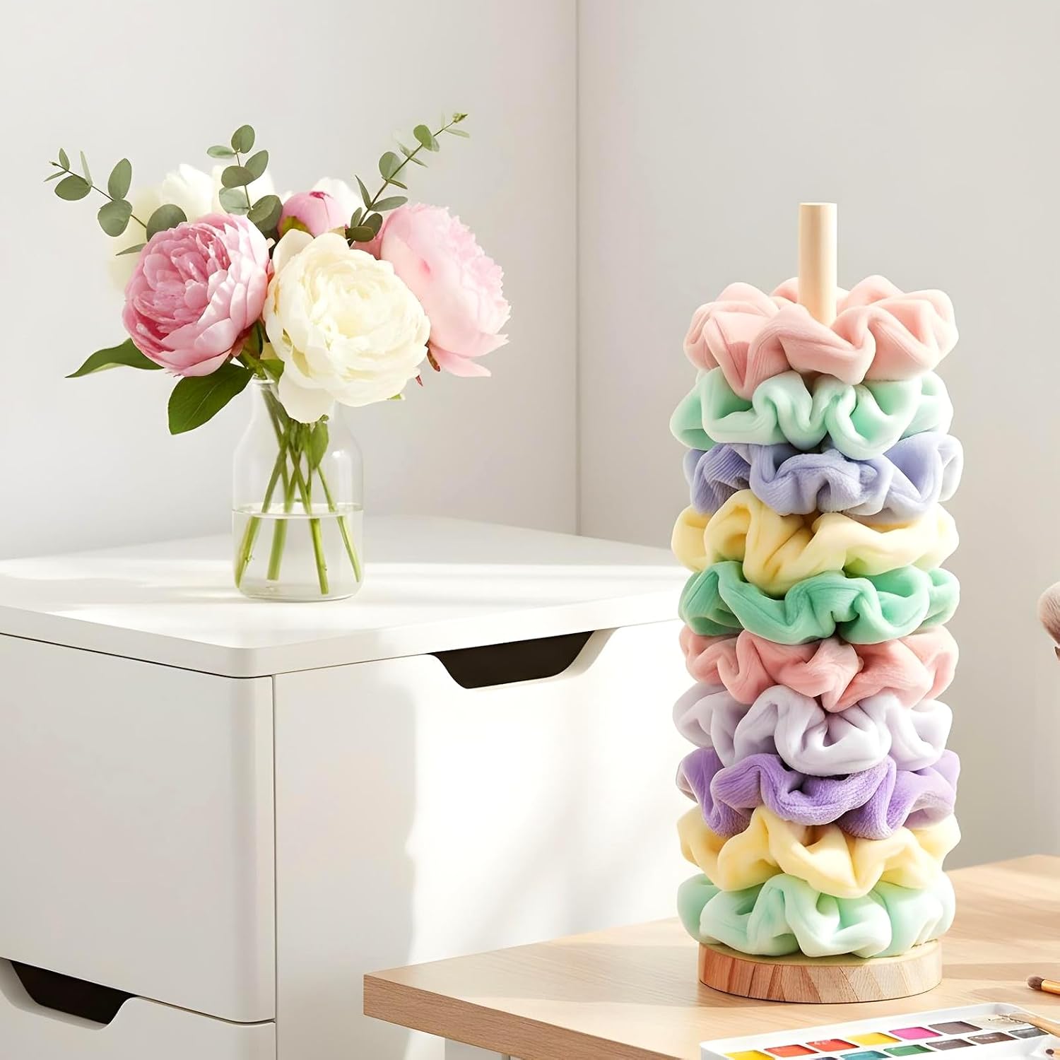 2 Pcs Scrunchie Holder Stand Hair Tie Organizer Vertical 15-20 Scrunchies Hairs Accessories Organizer Display Scrunchy Wood Hair Tie Holder Storage for Women Bathroom Bedroom Decor