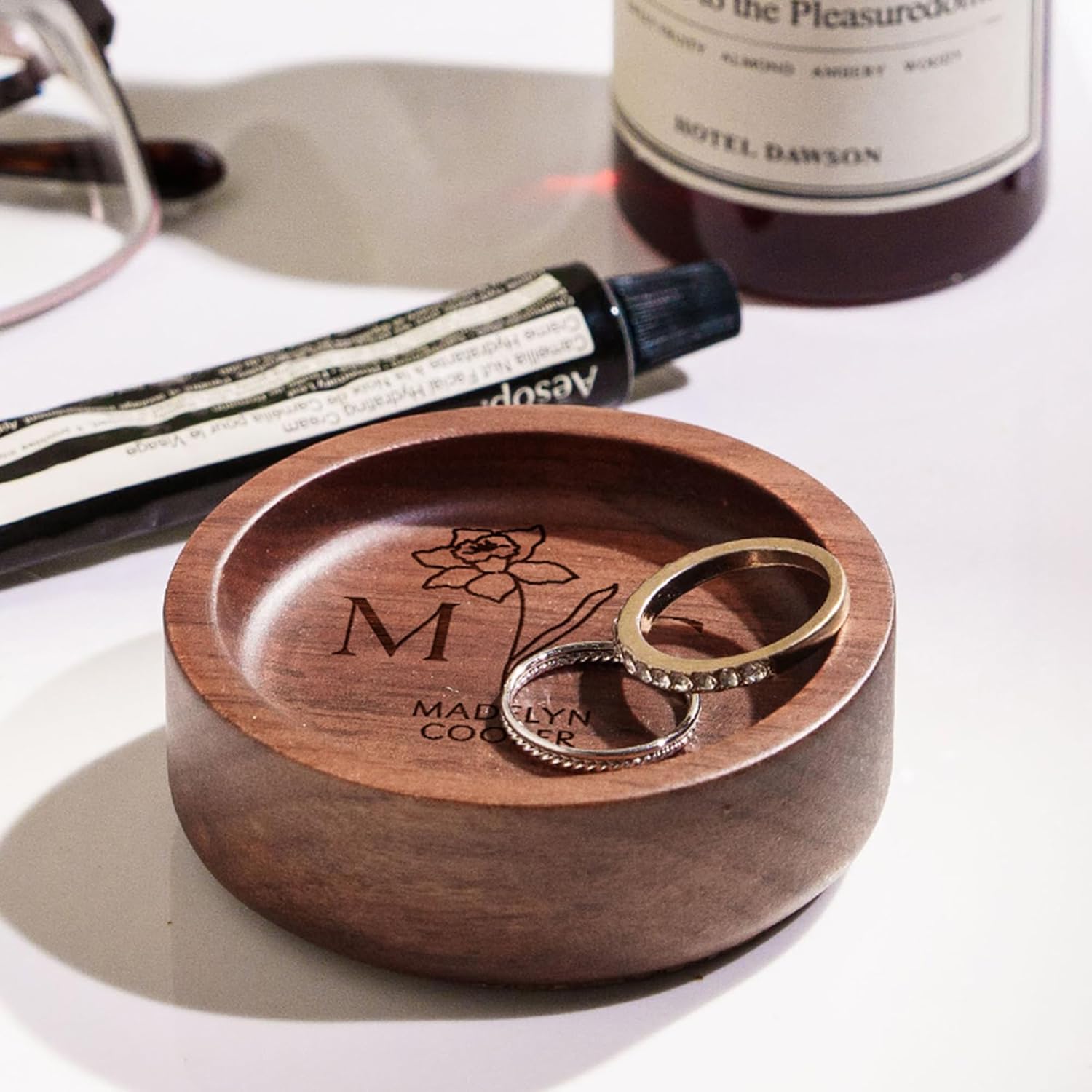 Walnut Wood Ring Holder, Engraved Jewelry Dish and Storage Tray, Unique Gift for Her, Valentine’s Day Gift (Customize, round)
