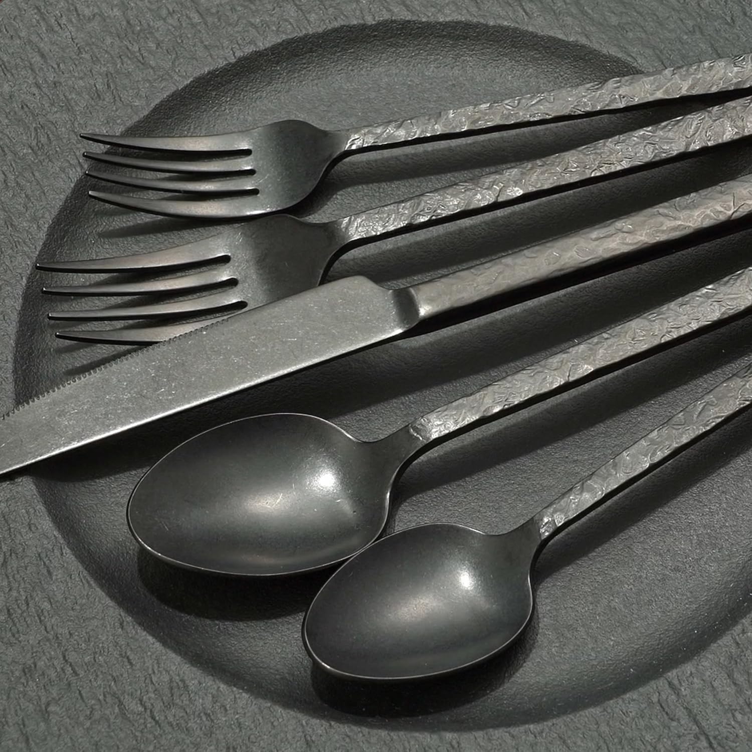 KINGSTONE 60 Pcs Black Hammered Silverware Set for 12, 18/10 Stainless Steel Heavy Duty Flatware Set, Tableware Cutlery Utensil Sets for Home Restaurant Dishwasher Safe