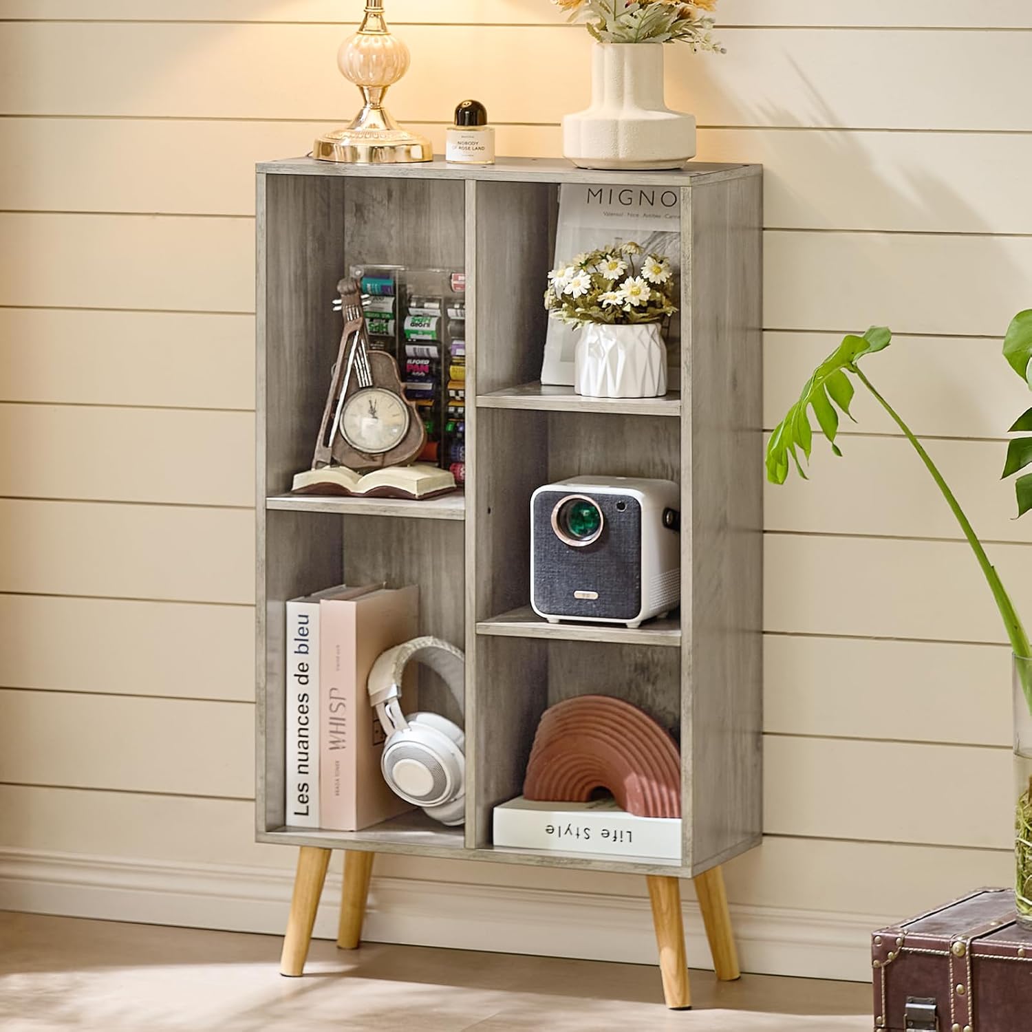5 Cube Small Bookshelf,3 Tier Mid-Century Modern Bookcase with Legs,Wood Bookshelves Storage Organizer Shelf,Free Standing Narrow Book Shelves,Rustic Grey Corner Bookcases for Bedroom,Living Room