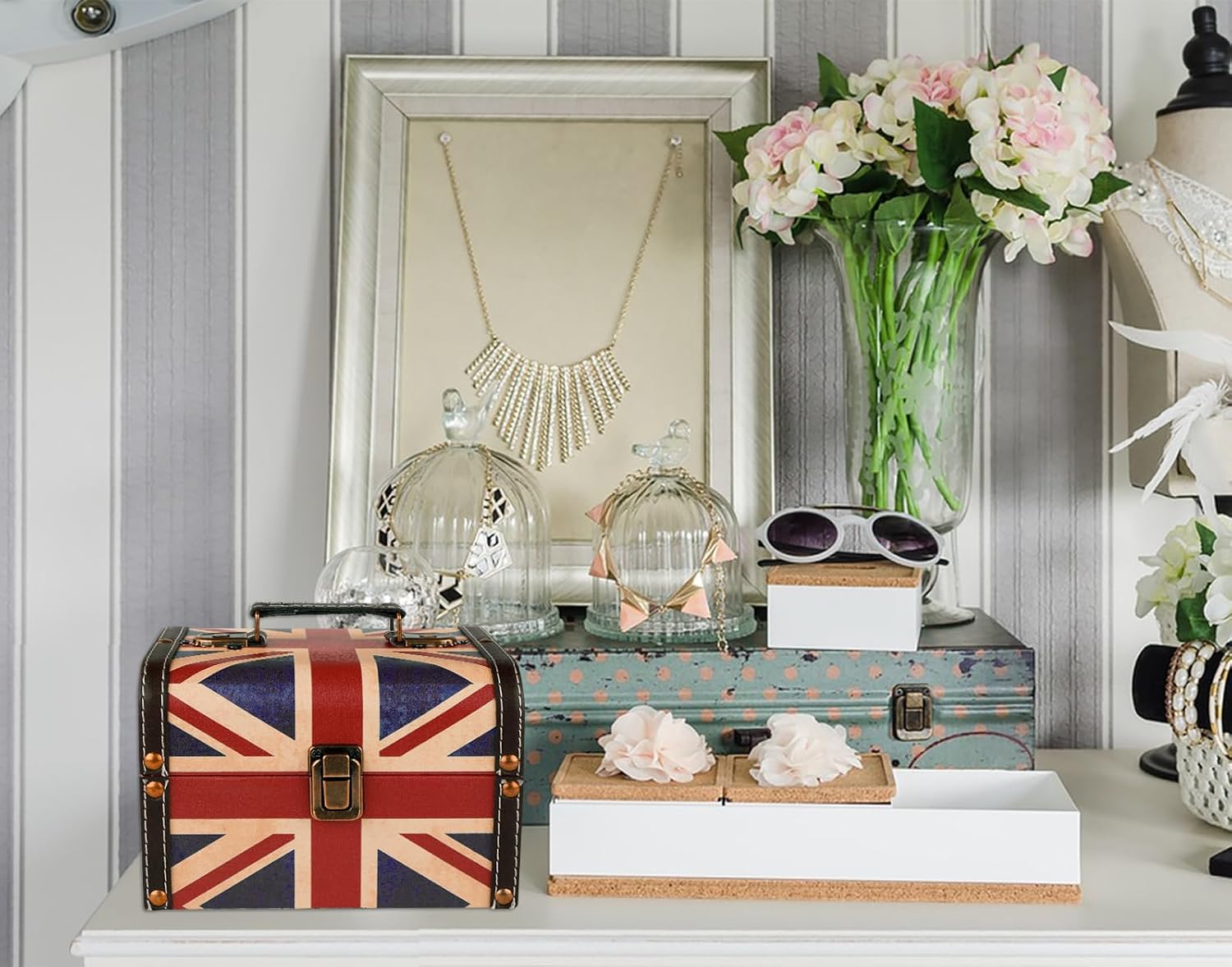 WaaHome Treasure Box 7.1'' British Flag Decorative Wooden Jewelry Keepsake Storage Box with Lids - Vintage Treasure Chest for Kids Girls Women Men, Home Decor