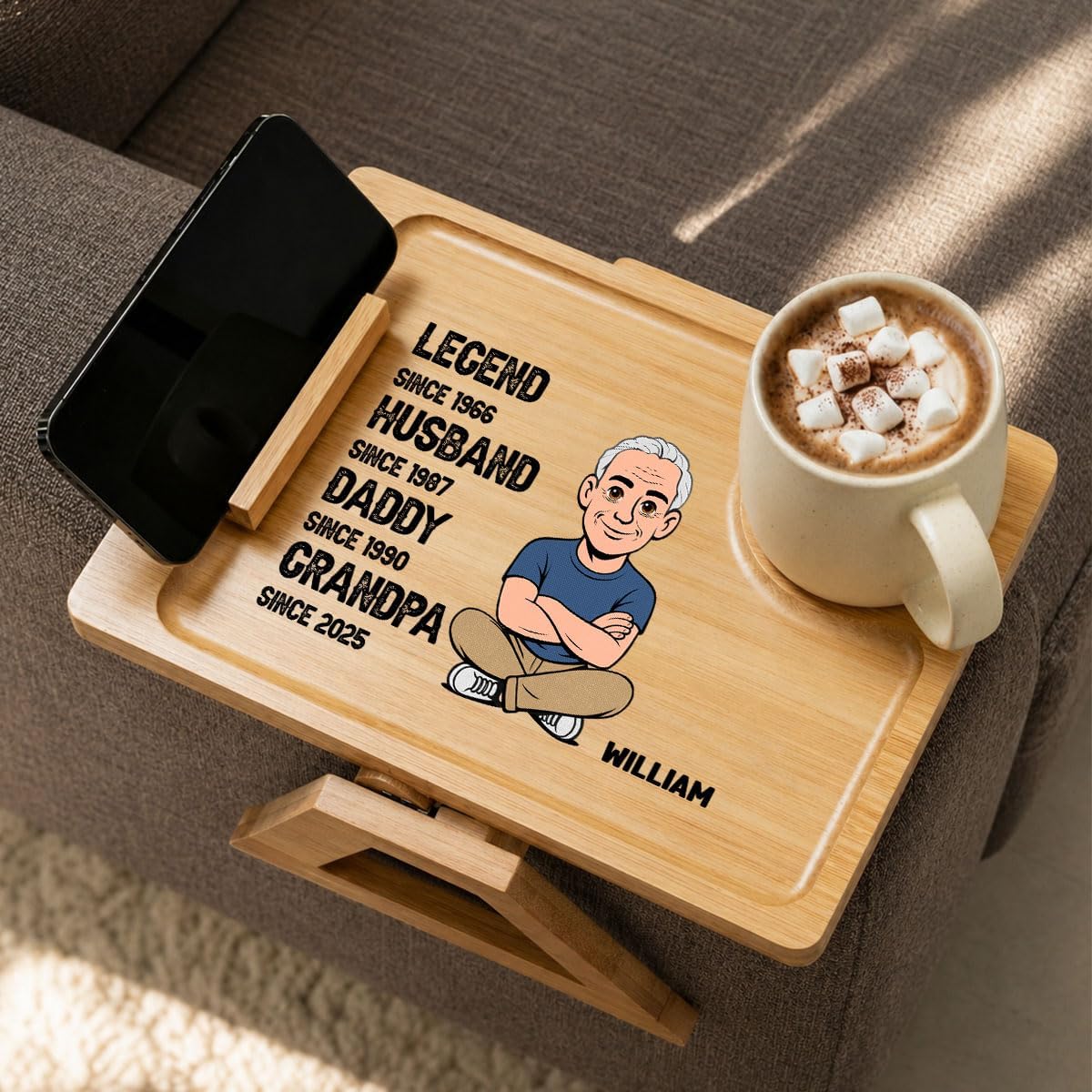 Wrappiness Custom Engraved Couch Arm Table for Dad, Wood Sofa Arm Rest Tables with 360° Phone Holder, Portable Sofa Armrest Tray for Drink Snacks, Gift for Fathers Day (The Original Legend)