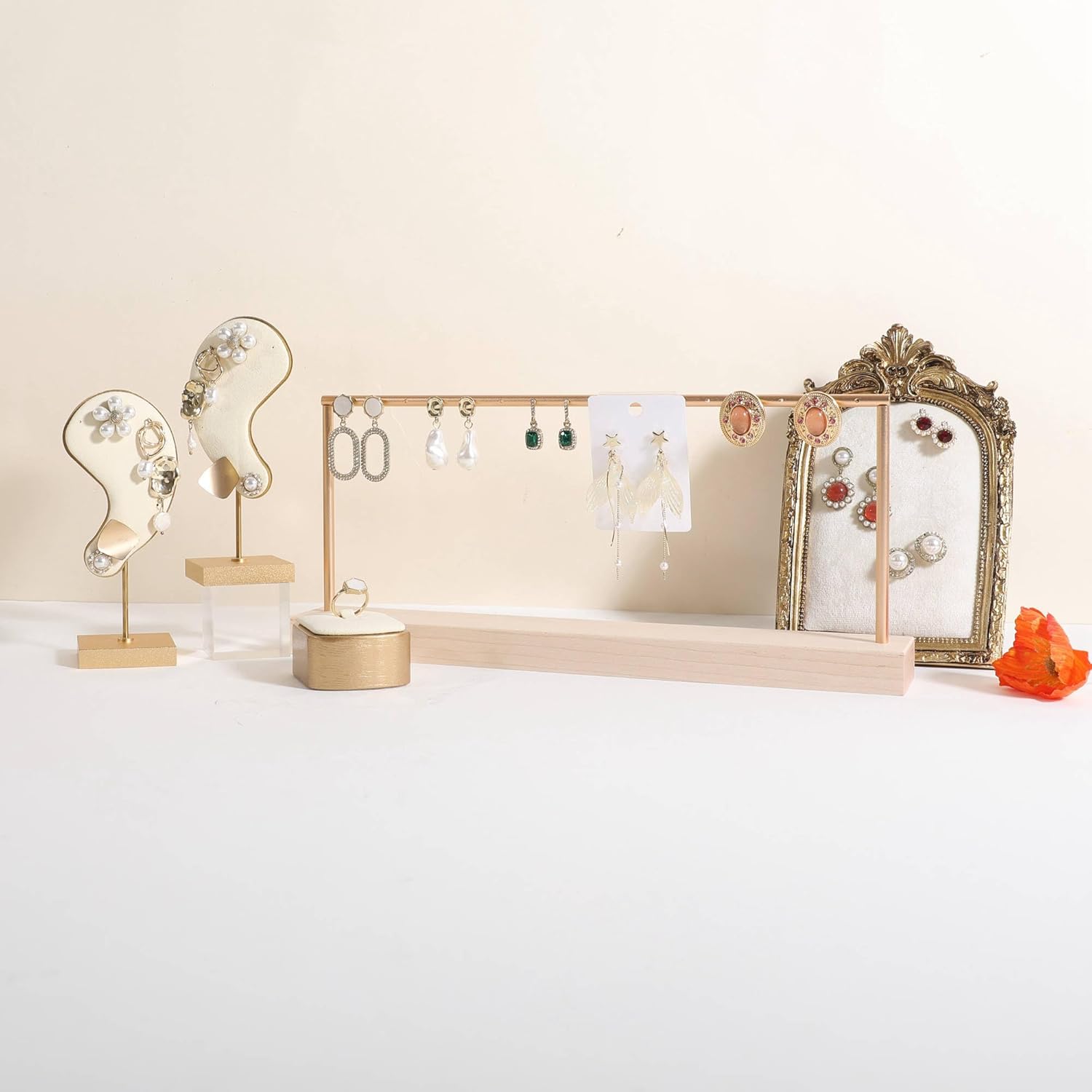 GemeShou wooden earring holder organizer for girls, maple stud earring display stand for boutique store, jewelry storage organizer shelf【maple stand-One Tier】