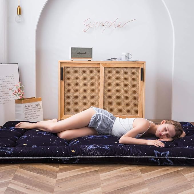 MAXYOYO Japanese Floor Mattress Futon Mattress, 4" Thicken Tatami Mat Sleeping Pad Foldable Roll Up Mat Boys Girls Dormitory Pad Kids Floor Lounger Pillow Bed, Charcoal Grey, Queen Size