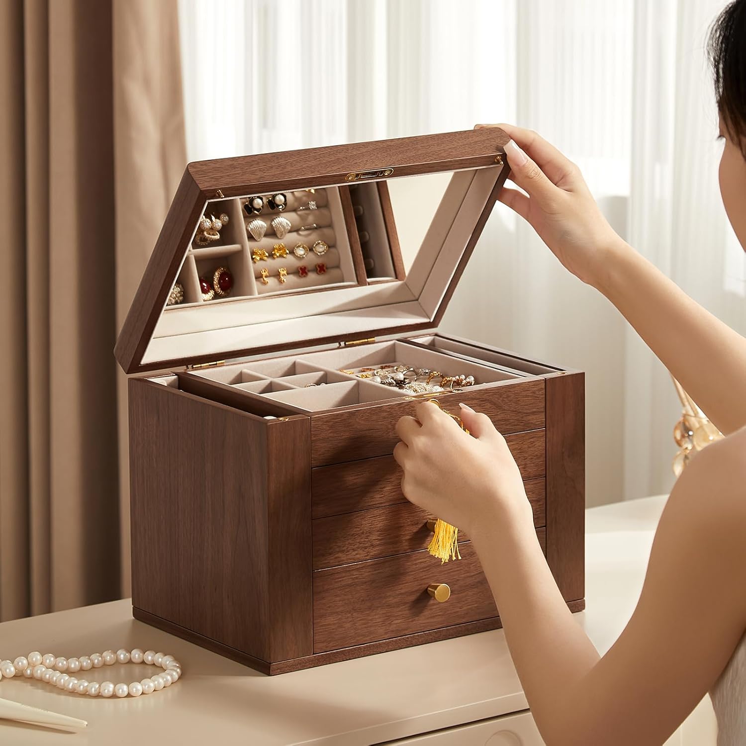 CHOSIN Black Walnut Wooden Jewelry Box, 4-Layer Lockable Wood Jewelry Organizer with Mirror, Side Doors & Brass Handle, Classical Design for Rings, Necklaces, Earrings, Watches, Christmas Gifts