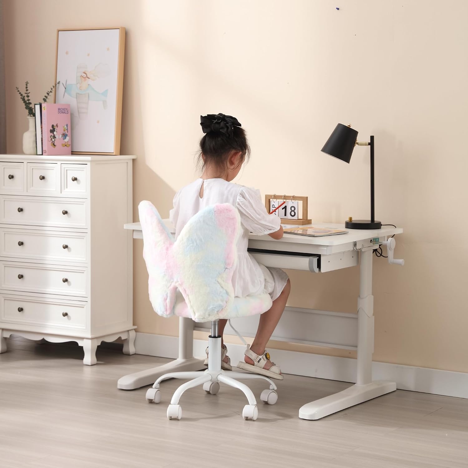 Kmax Kids Desk Chair, Faux Fur Butterfly Chair with Wheels Adjustable Cute Swivel Kids Office Chair for Bedroom Reading Room - Colorful