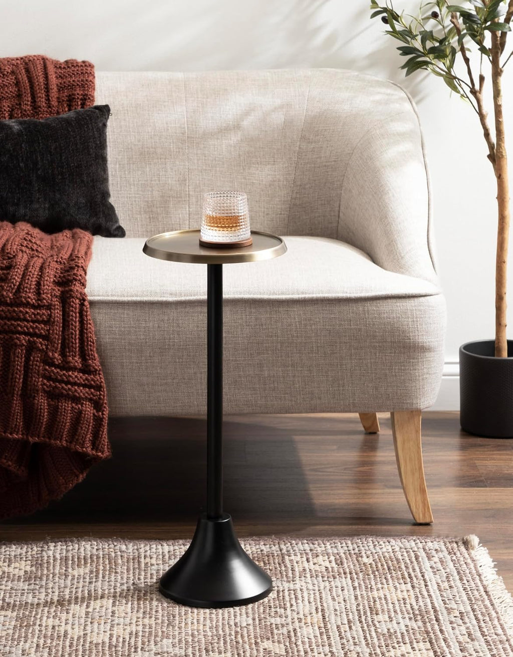 Kate and Laurel Sanzo Modern Pedestal Drink Table; 9 x 9 x 23; Antique Brass and Black; Decorative End Table with Hammered Tabletop for Use as Small Plant Stand or Living Room Martini Table