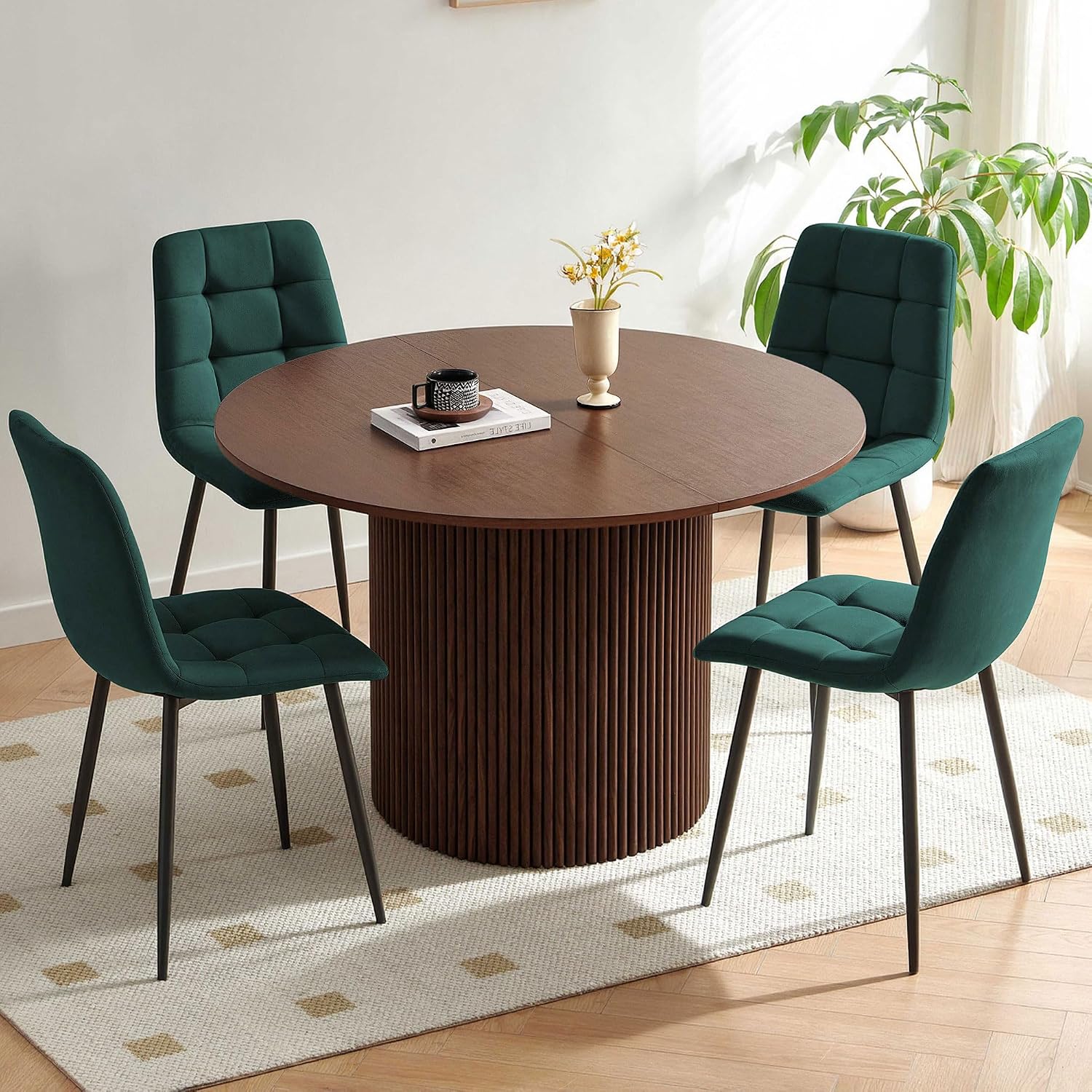 Homedot 5 Pieces Dining Table Set for 4, Rustic Round Dining Table Fluted with Velvet Dining Chairs Upholstered, Walnut Kitchen Table & Green Chairs Set for Living Room, Dining Hall