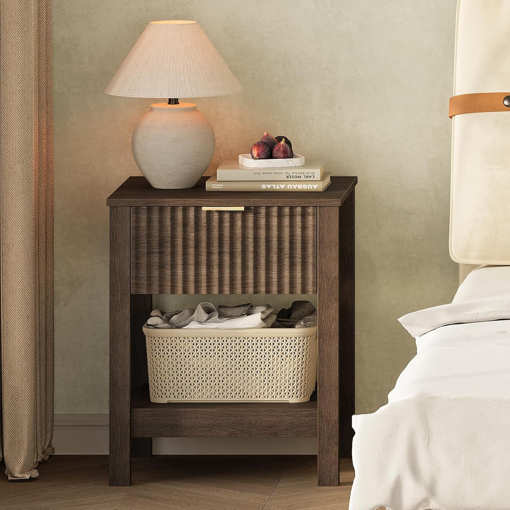 Fluted Night Stand with Golden Handle,Mid-Century Nightstands with Drawer,Modern Bedside Table with Storage Shelf,Large End Tables for Livingroom,Bed Side Tables for Bedroom,Walnut