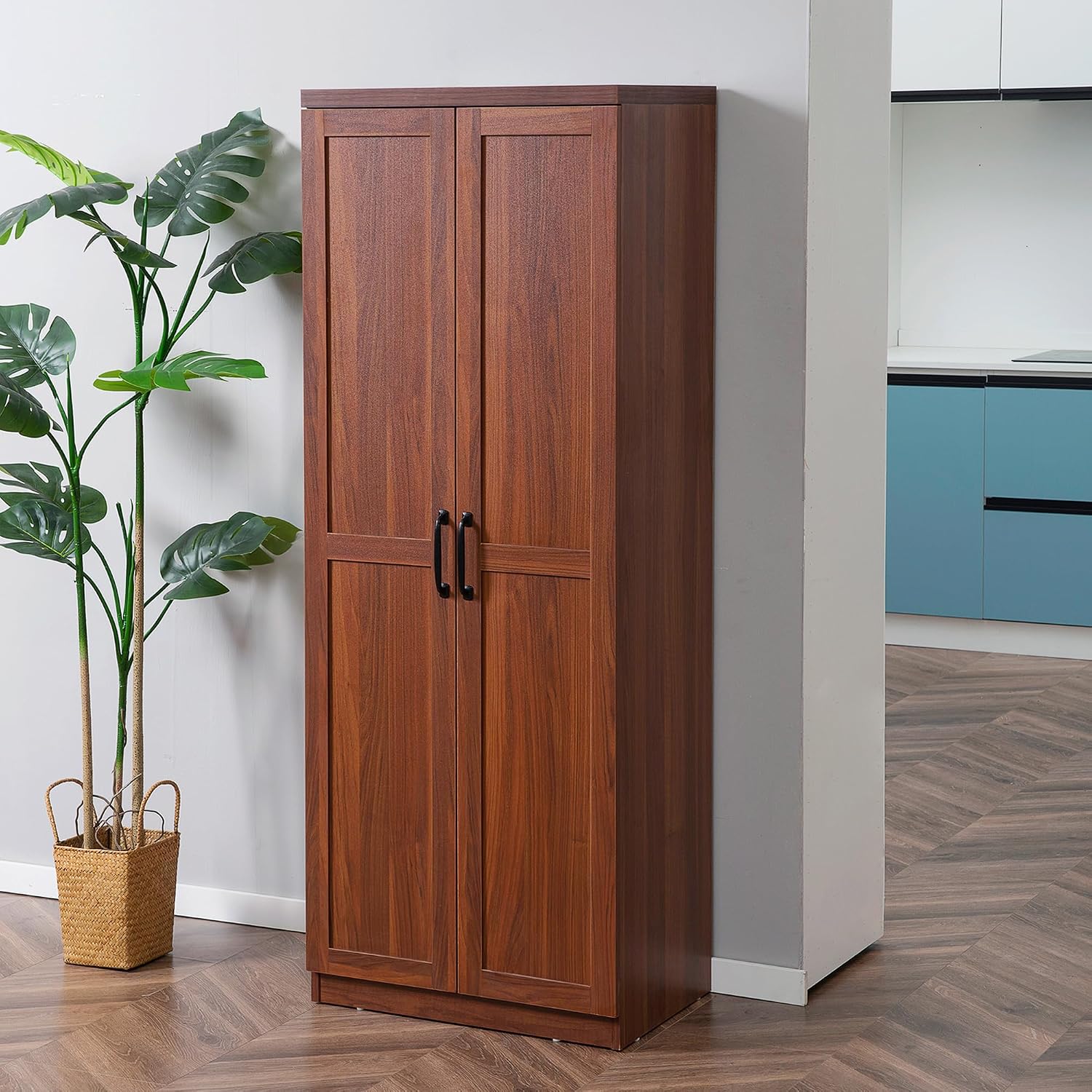 63" Tall Kitchen Pantry Storage Cabinet, 2-Door Freestanding Buffet with 5-Tier Shelving and 2 Adjustable Shelves, Buffet Sideboard for Kitchen, Dining Room, Brown