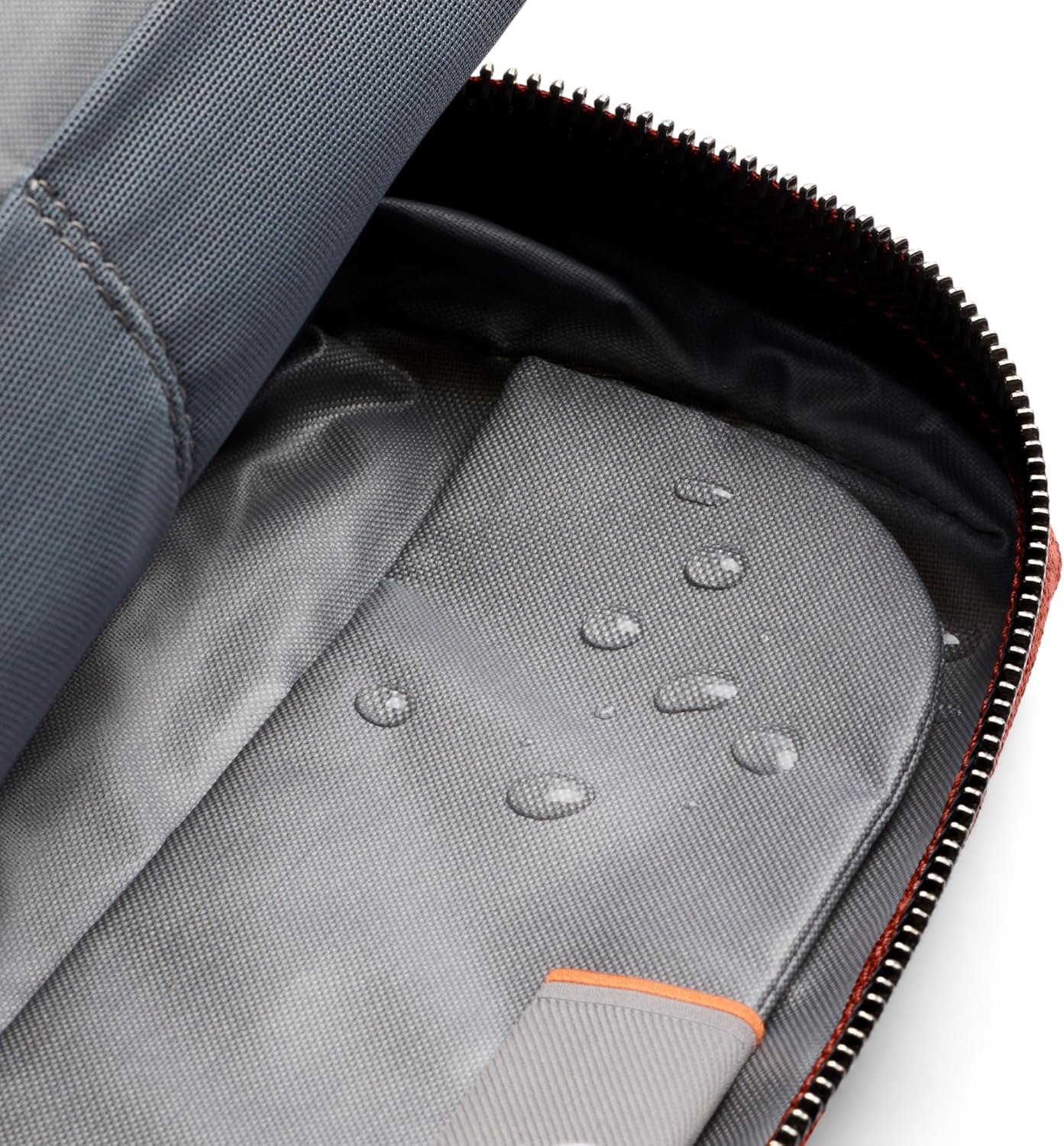 Bellroy Toiletry Kit (Unisex Toiletry Bag, Zipper Closure, Water-Resistant Lining, Toothbrush Sleeve with Magnetic Closure, Internal Mesh Pocket Organization) -Bronze