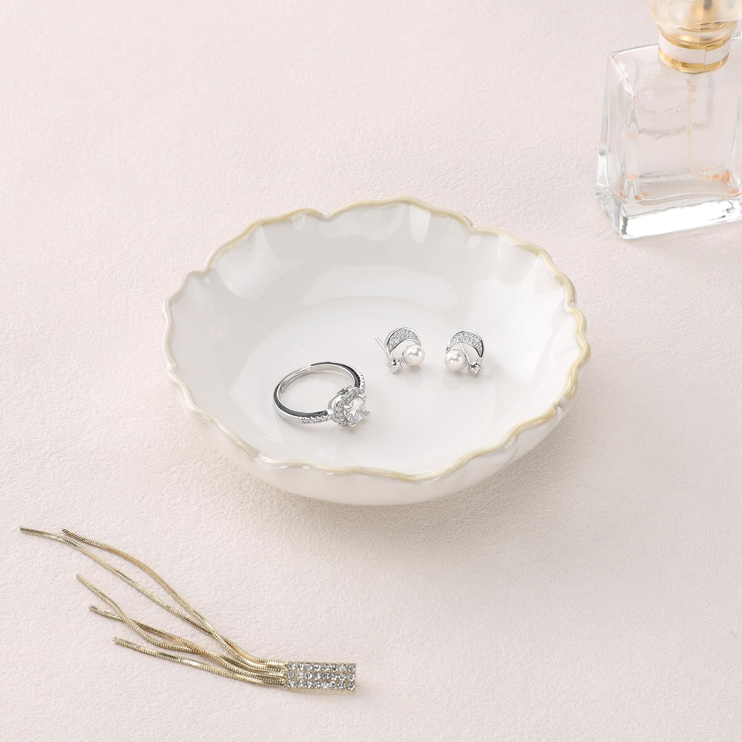 HOME SMILE Ring Jewelry Dish Pastel White Ruffled Ceramic|Trinket Tray for Earrings, Necklaces|Mothers Day Birthday Friendship Gifts for Women|Vanity Organizer & Bathroom Decor