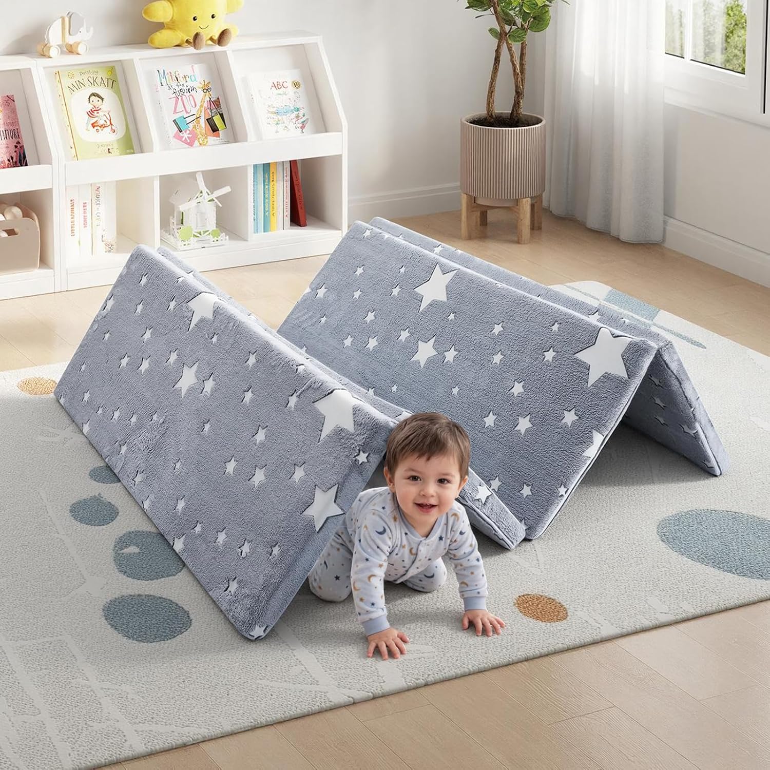 MeMoreCool Foldable Kids Floor Mattress, Play Mat Muscle Mat Large 6x4 FT, Thicken Foam Tatami Futon Mattress for Children Play Area, Sleeping Crawling Pad for Playroom, Grey Star