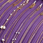 Frebeauty 15 Hooks Necklace Tray Velvet Neckalce Organizer with Clear Lid Lockable Necklace Holder Box Jewelry Organizer for Pendants Chains Necklace Jeweley Tray for Women (Purple)