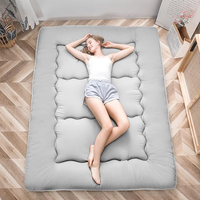 MAXYOYO Japanese Floor Mattress Futon Mattress, 4" Thicken Tatami Mat Sleeping Pad Foldable Roll Up Mat Boys Girls Dormitory Pad Kids Floor Lounger Pillow Bed, Charcoal Grey, Queen Size