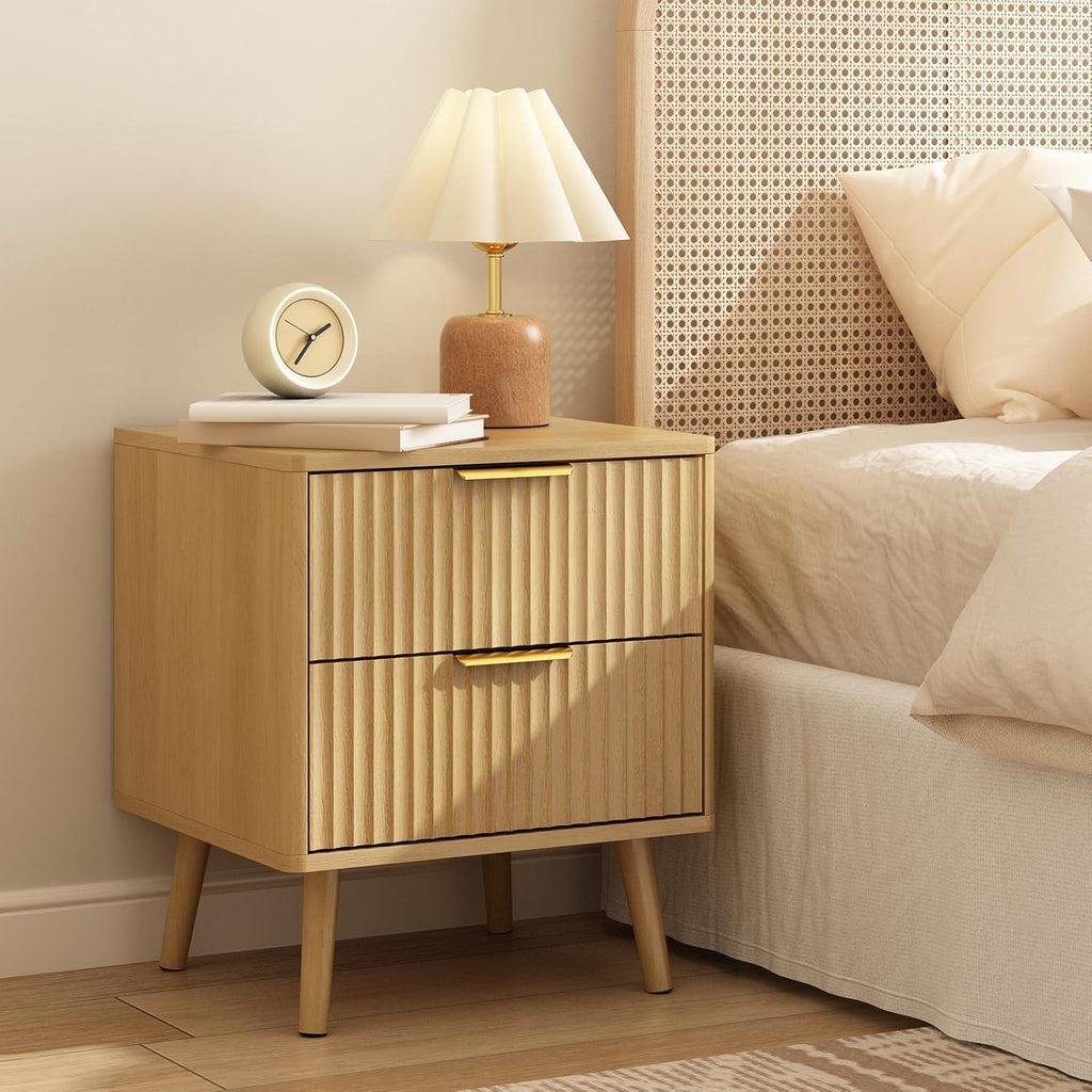 CARPETNAL Fluted Nightstand, Oak Bedside Table with 2 Drawers and Gold Handles, Wood End Table Mid Century Night Stands for Bedroom Living Room
