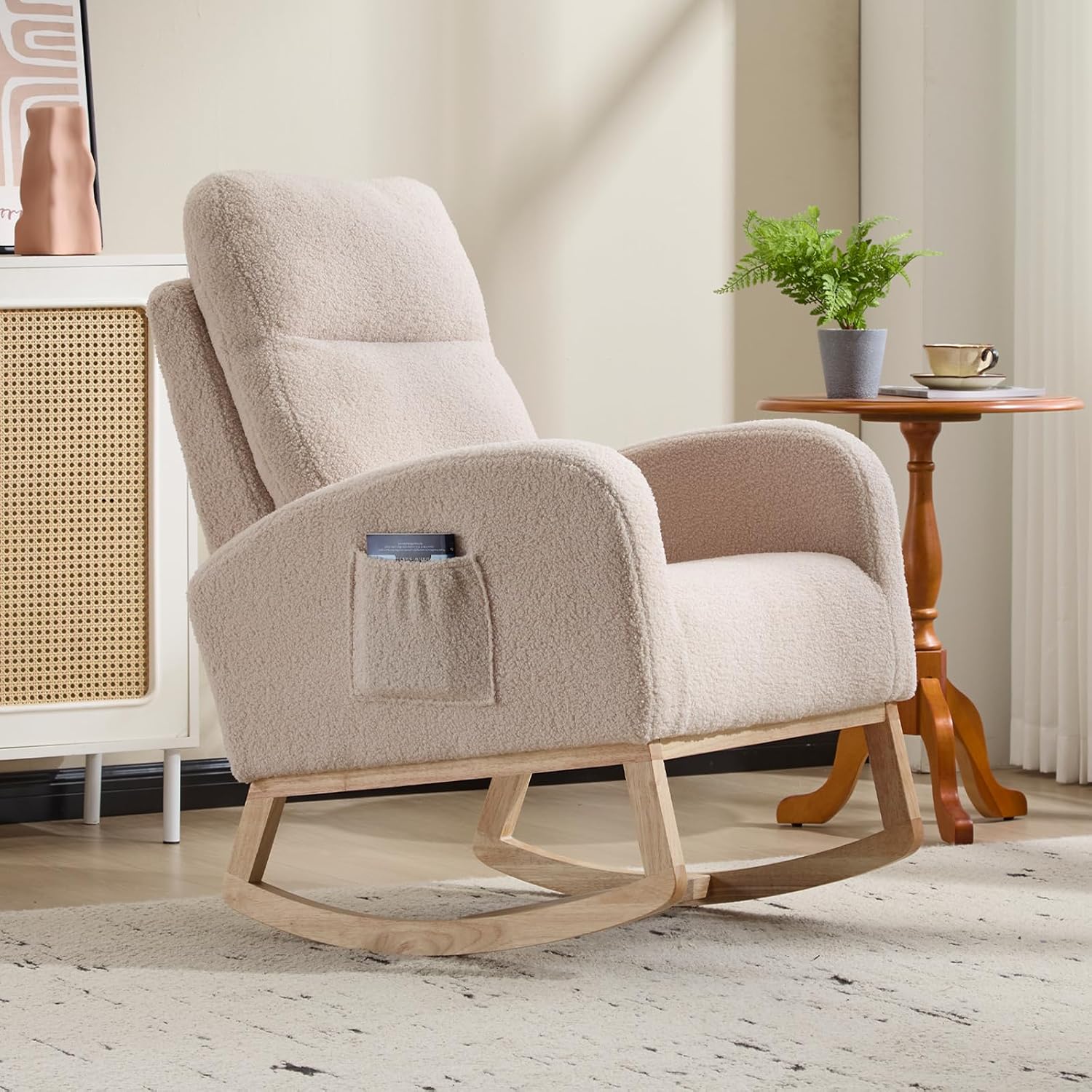 Rocking Chair Nursery, Nursing Rocking Chair with High Backrest for Mom Nursery, Sherpa Armchair Glider Rocker with Side Pocket, Upholstered Lounge Chair for Living Room, Bedroom, Teddy Geige