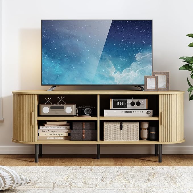 55" TV Stand with Power Outlet, Modern Media Console with Sliding Doors, Entertainment Center for TVs up to 60 Inch, Adjustable Shelves, Oak