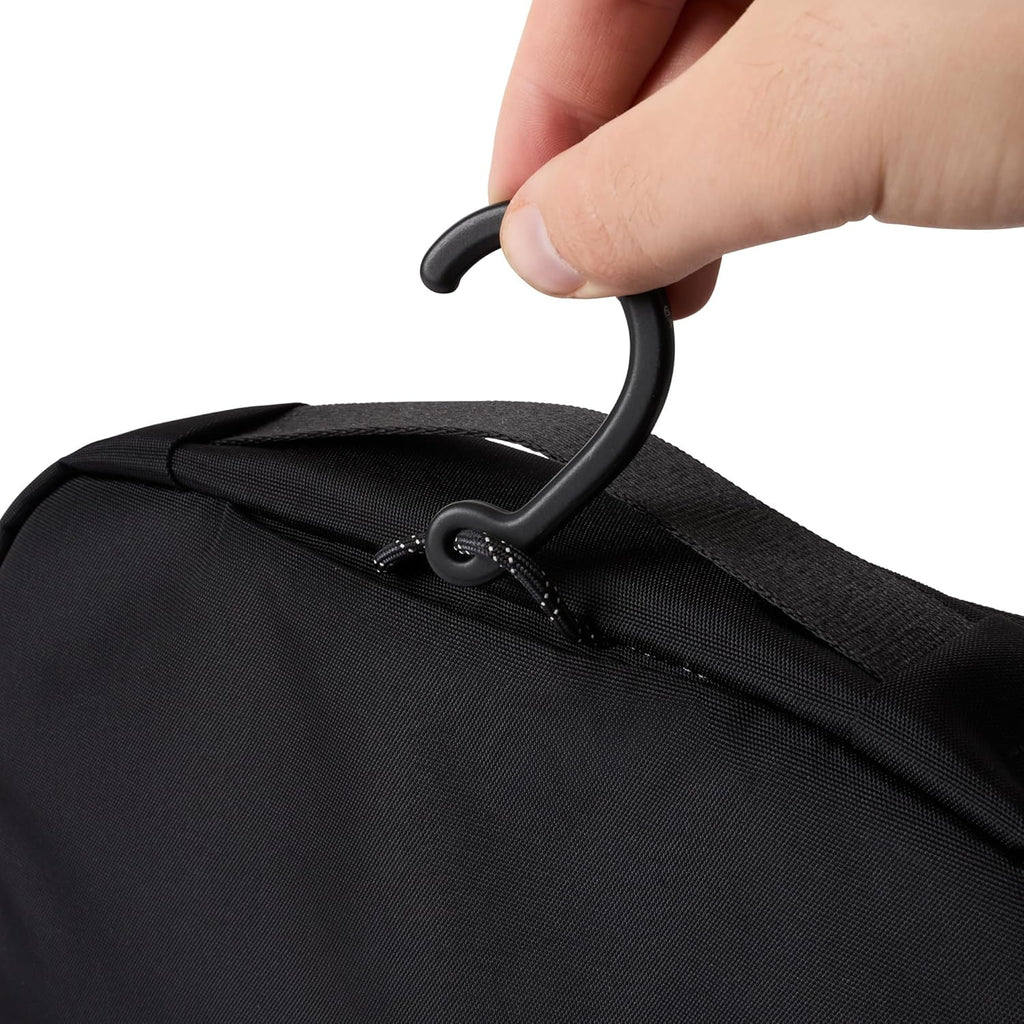 Bellroy Hanging Toiletry Kit (hanging 3 liter toiletry bag for men and women, and designed for travel) - Black