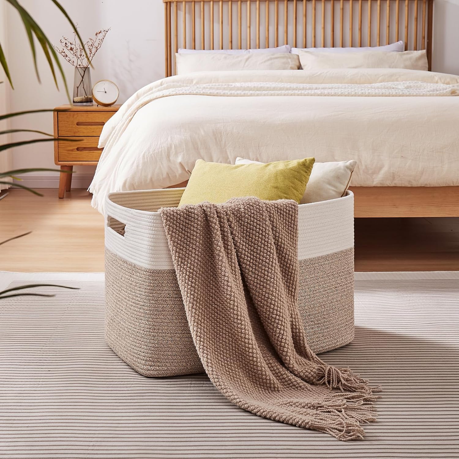 OIAHOMY 108L Extra Large Blanket Basket, 25”x16”x16” Laundry Basket, Blanket Storage for Living Room, Dog Toy Storage with Handle - Brown & White
