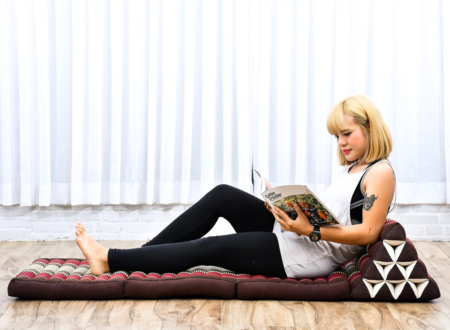 Leewadee - Comfortable Japanese Floor Mattress Used As Thai Floor Bed with Triangle Cushion, Futon Mattress Or Thai Massage Mat, 67 x 21 inches, Brown Red | Floor & lounge cushion for relaxing, reading & TV - for meditation & yoga, firm & stable