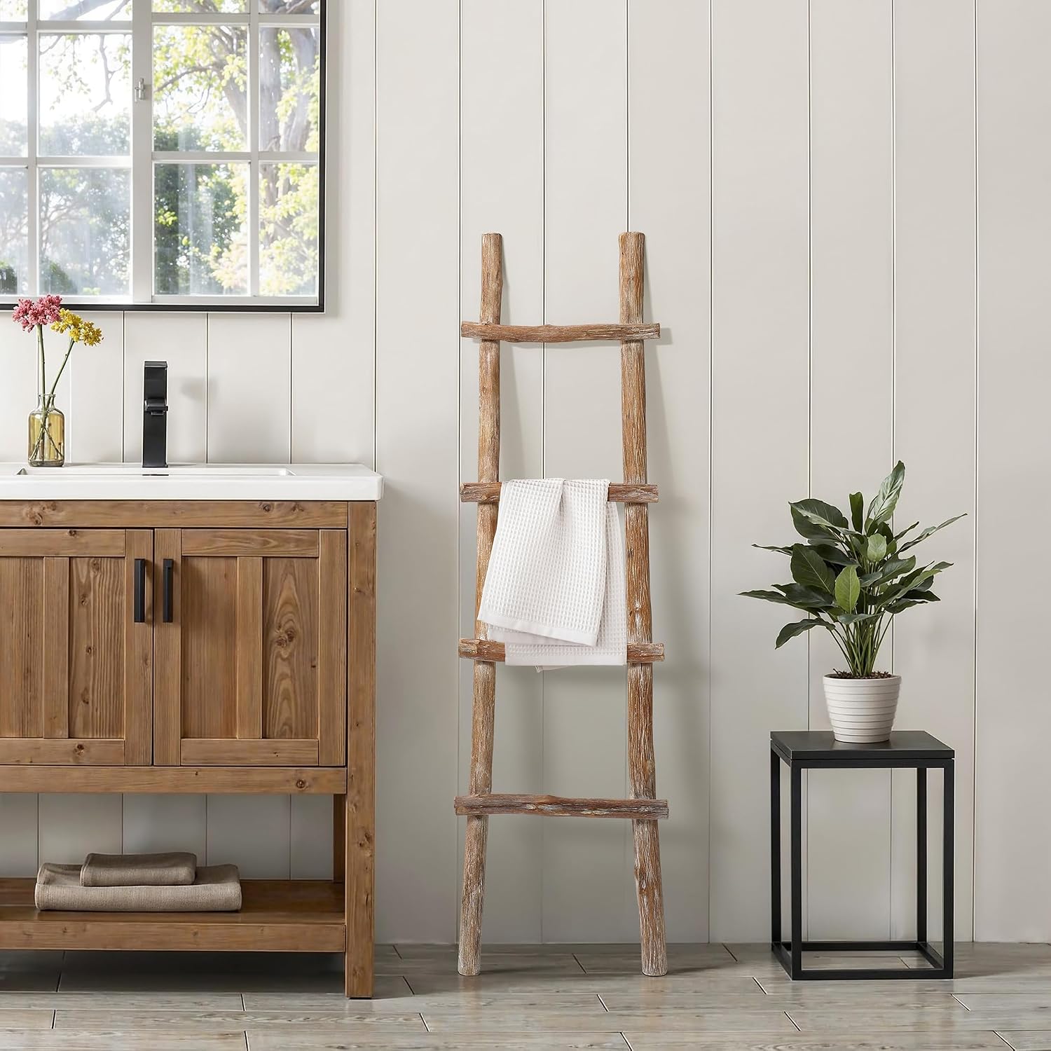 LuxenHome 60-Inch Tall Solid Wood Natural 4-Rung Blanket Ladder