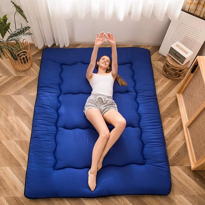 MAXYOYO Japanese Floor Mattress Futon Mattress, 4" Thicken Tatami Mat Sleeping Pad Foldable Roll Up Mat Boys Girls Dormitory Pad Kids Floor Lounger Pillow Bed, Charcoal Grey, Queen Size