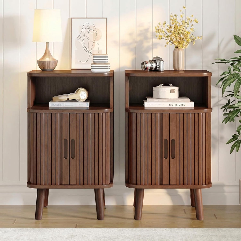 Alohappy Nightstand Set of 2, Mid Century Modern End Table with Storage, Fluted Bedside Table, Wooden Curved Profile Night Stands with Sliding Tambour Door for Bedroom, Living Room, Walnut