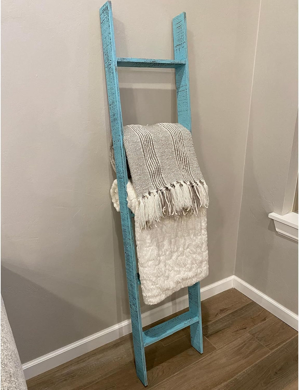 BARNWOODUSA Reclaimed Wood Bookcase Ladder 5 Foot, 5-Foot, Turqouise | Instant Style Upgrade: Elevate your space with a chic, classic blanket storage solution!