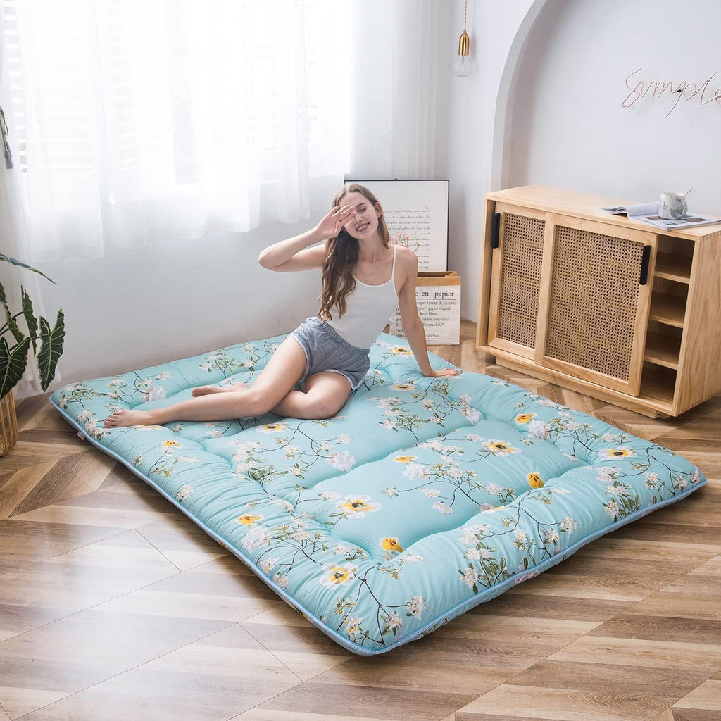 MAXYOYO Rustic Floral Korean Floor Mattress Japanese Futon, Foldable Roll Up Camping Lounger Couches and Sofas Mattress Topper Queen Size