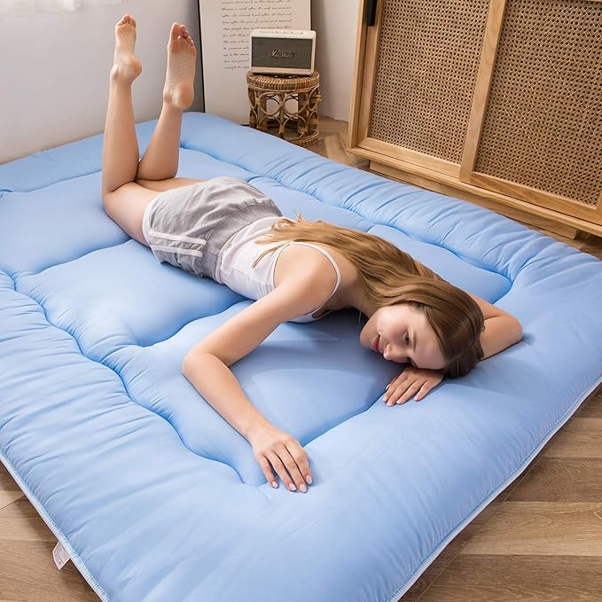 MAXYOYO Japanese Floor Mattress Futon Mattress, 4" Thicken Tatami Mat Sleeping Pad Foldable Roll Up Mat Boys Girls Dormitory Pad Kids Floor Lounger Pillow Bed, Charcoal Grey, Queen Size