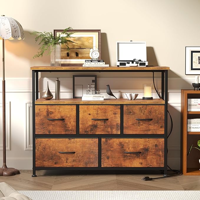 DUMOS TV Stand, Dresser with 5 Fabric Storage Drawers, Media Console Featuring Open Shelf, Fabric Storage Cabinet with Charging Station, Compact Entertainment Unit for Bedroom, Living Room, Brown