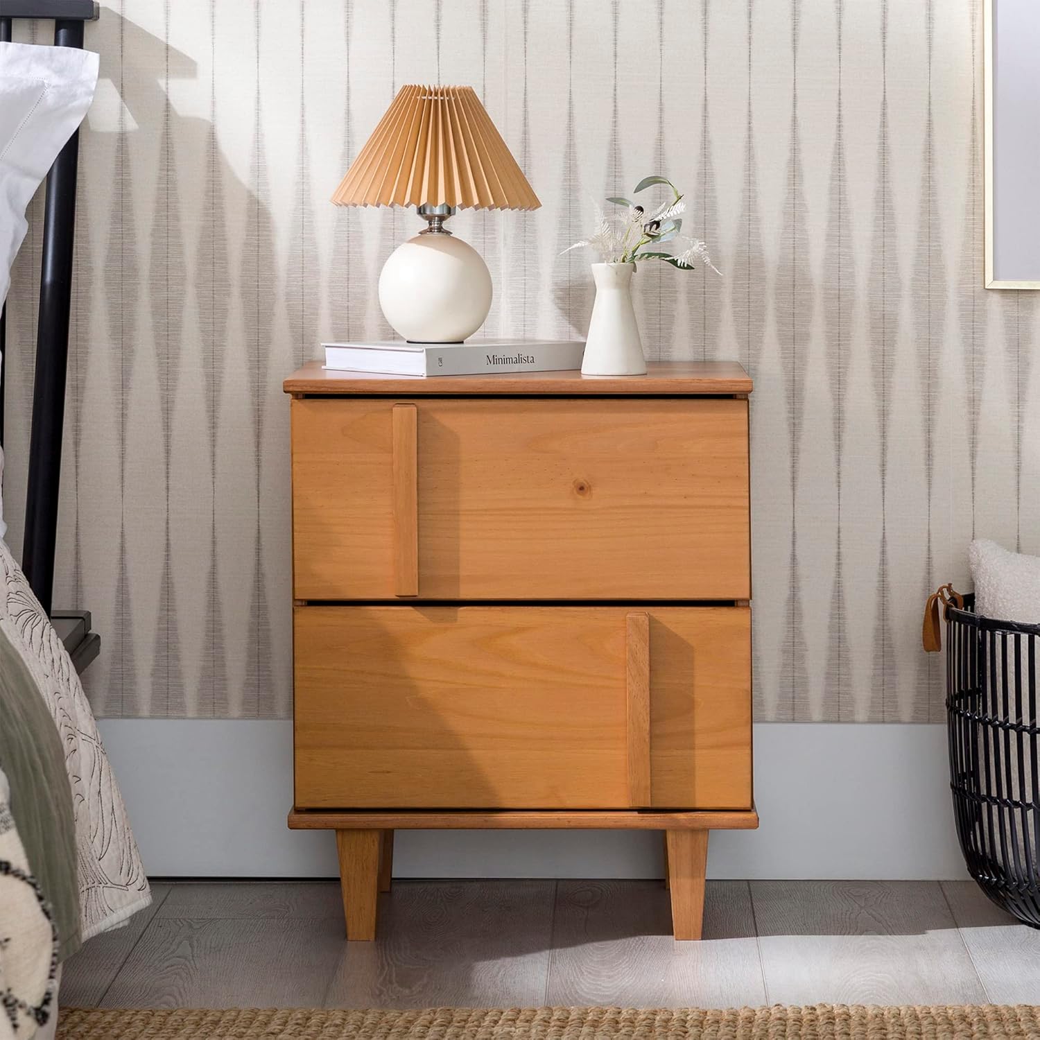 Walker Edison Sprague Contemporary Detailed Drawer Solid Wood Nightstand, 20 Inch, Caramel