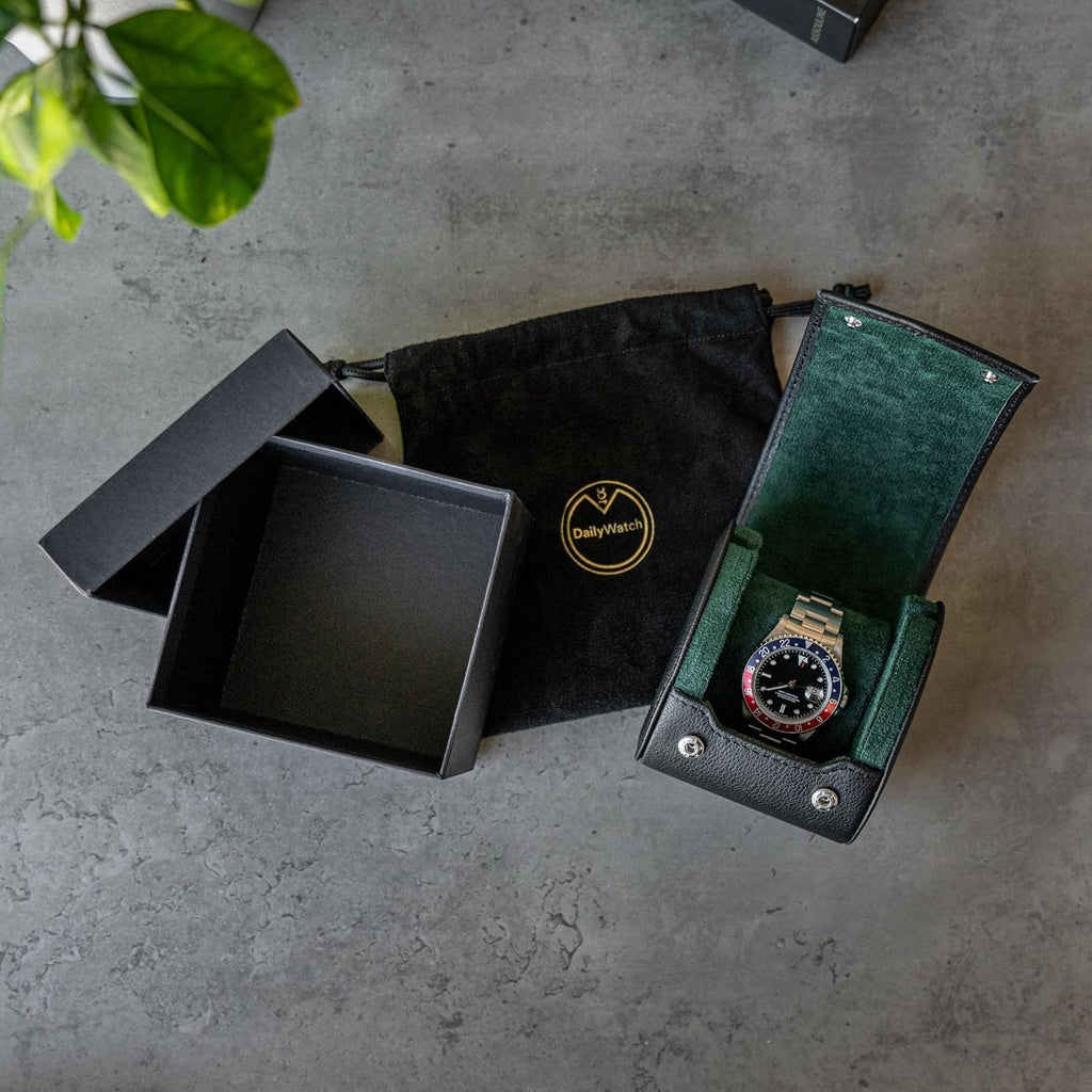 DailyWatch | Personalized Watch Roll Travel Case For 1 Watches - Handmade Genuine Leather Travel Case With Custom Engraving of Name or Initials - Black Green