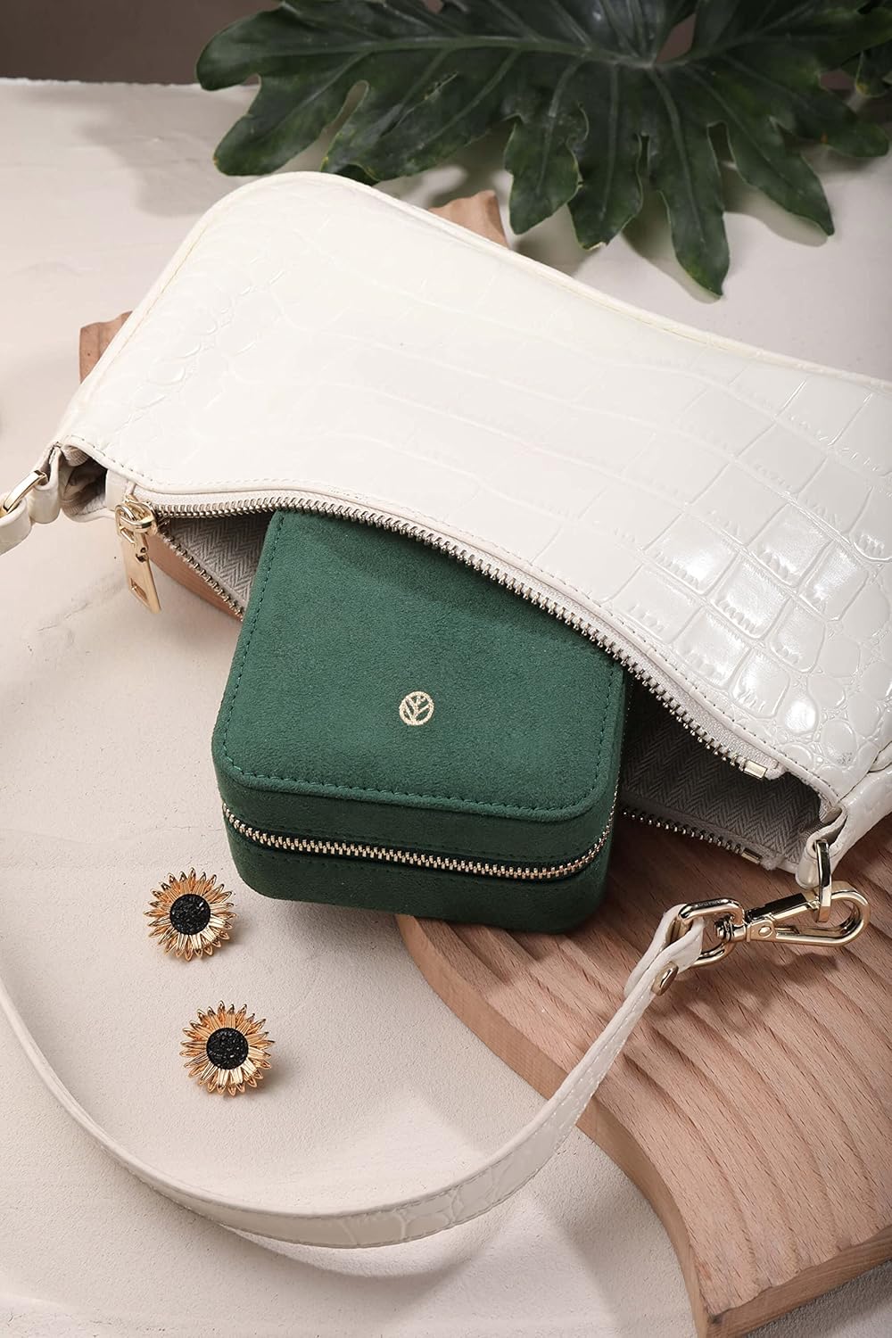 S.Leaf Travel Jewelry Organizer Boxes for Women Small Portable Necklace Earrings Bracelet Rings Travel Case Best Friend Birthday Gifts for Women Trendy (08_Suede_Touch_Emerald)