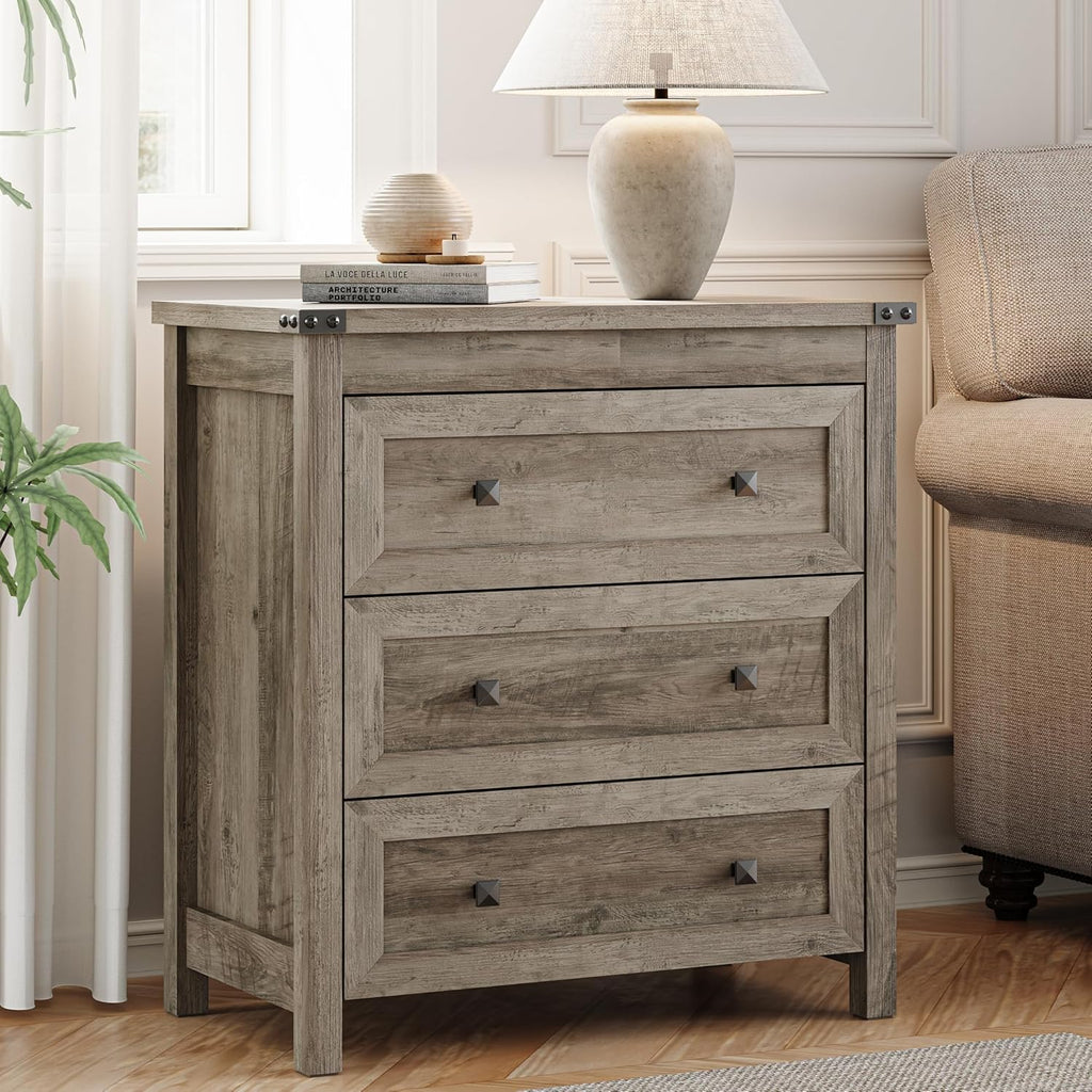 Dresser for Bedroom with 3 Drawers, Small Chests of Drawers, 27.55" Wide Farmhouse Wood Nightstand Bedside Cabinet End Table, Modern Closet Storage Organizer for Living Room, Entryway, Hallway, Grey