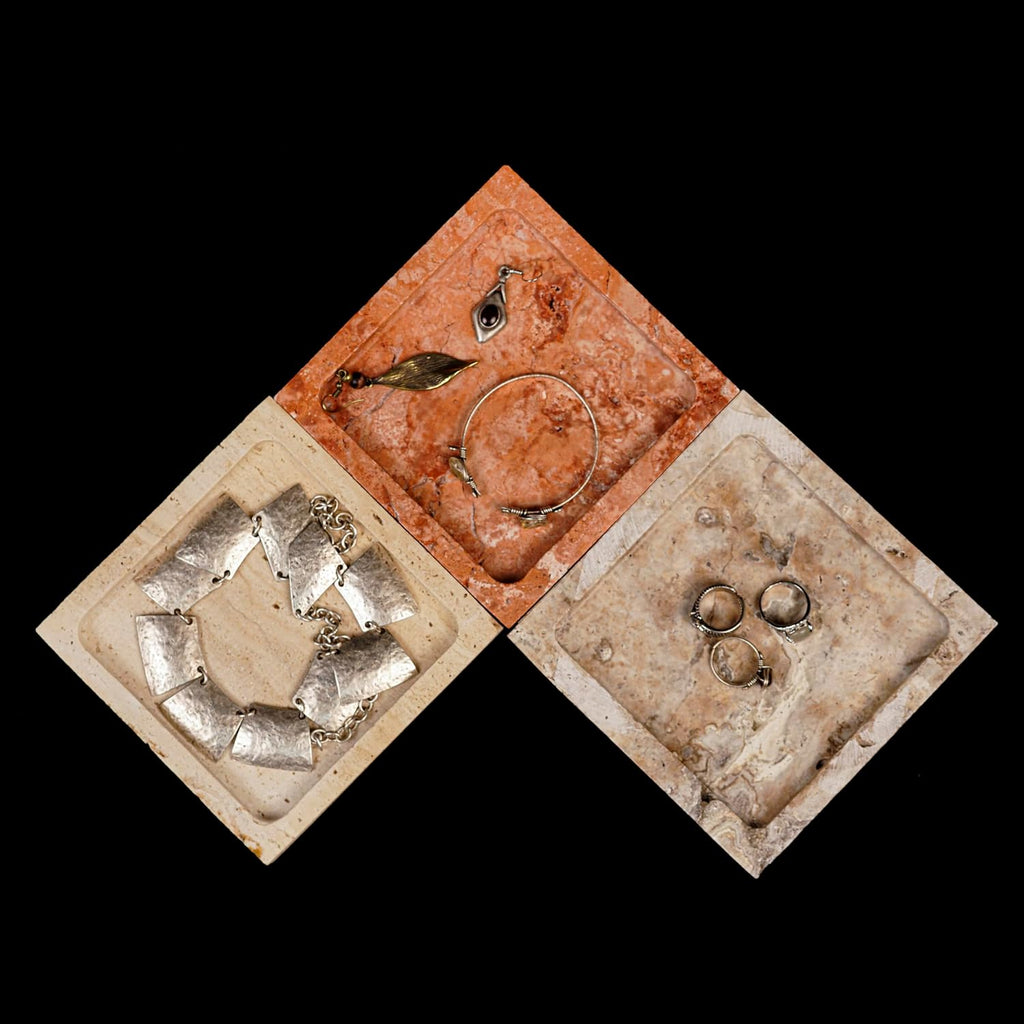 Natural Travertine Marble Square Jewelry Tray, 4.9" – Decorative Stone Accessory Dish for Rings, Earrings, Necklaces, Perfume and Keys, Gift for Women (Red)