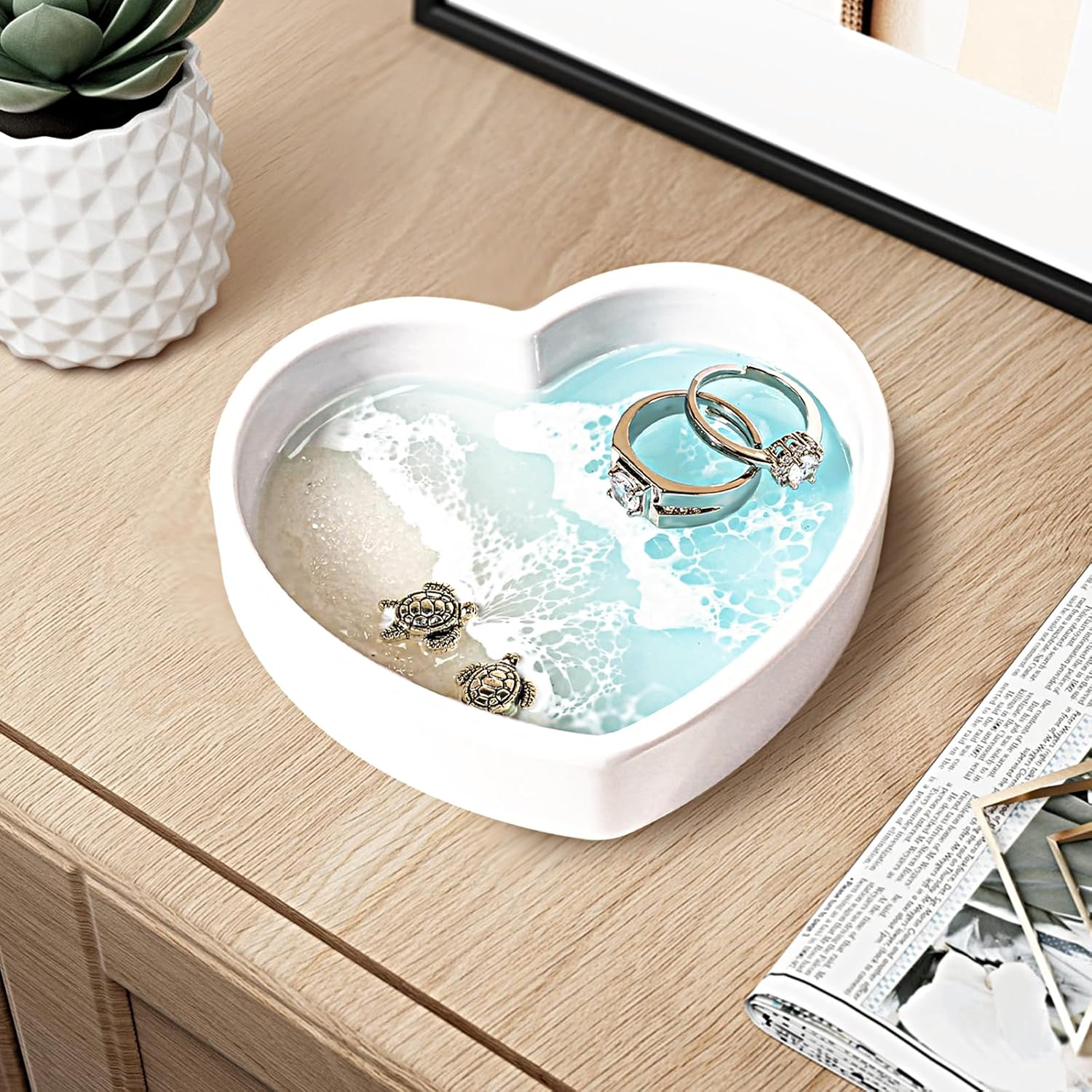 Handmade Resin Ring Dish, Beach Themed Trinket Dish with Couple Sea Turtles | Jewelry Holder for Rings Earrings, Engagement Gifts for Couples & Beach Themed Gifts for Women, Unique Coastal Beachy Decor