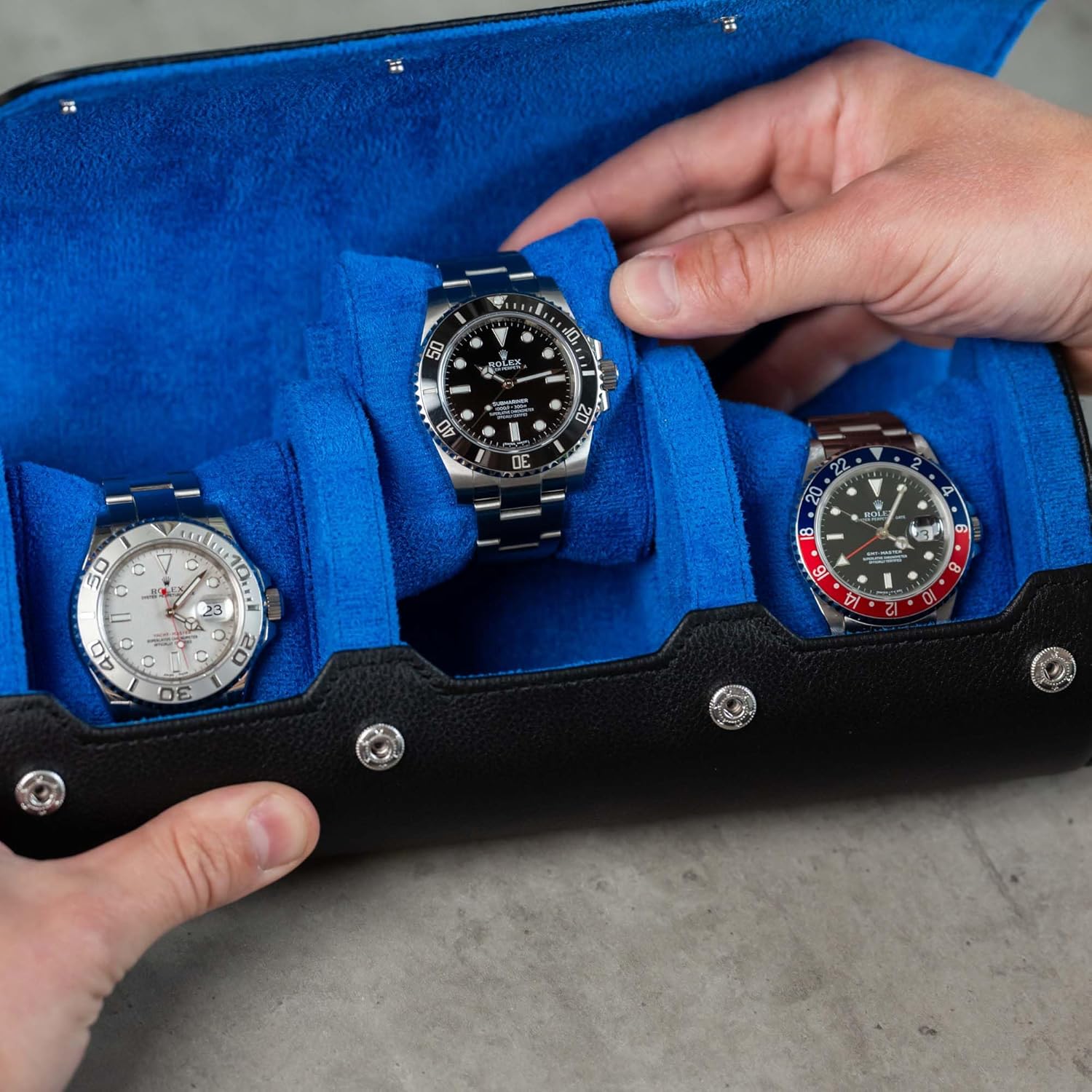 DailyWatch | Personalized Watch Roll Travel Case For 3 Watches - Handmade Genuine Leather Travel Case With Custom Engraving of Name or Initials - Black Blue