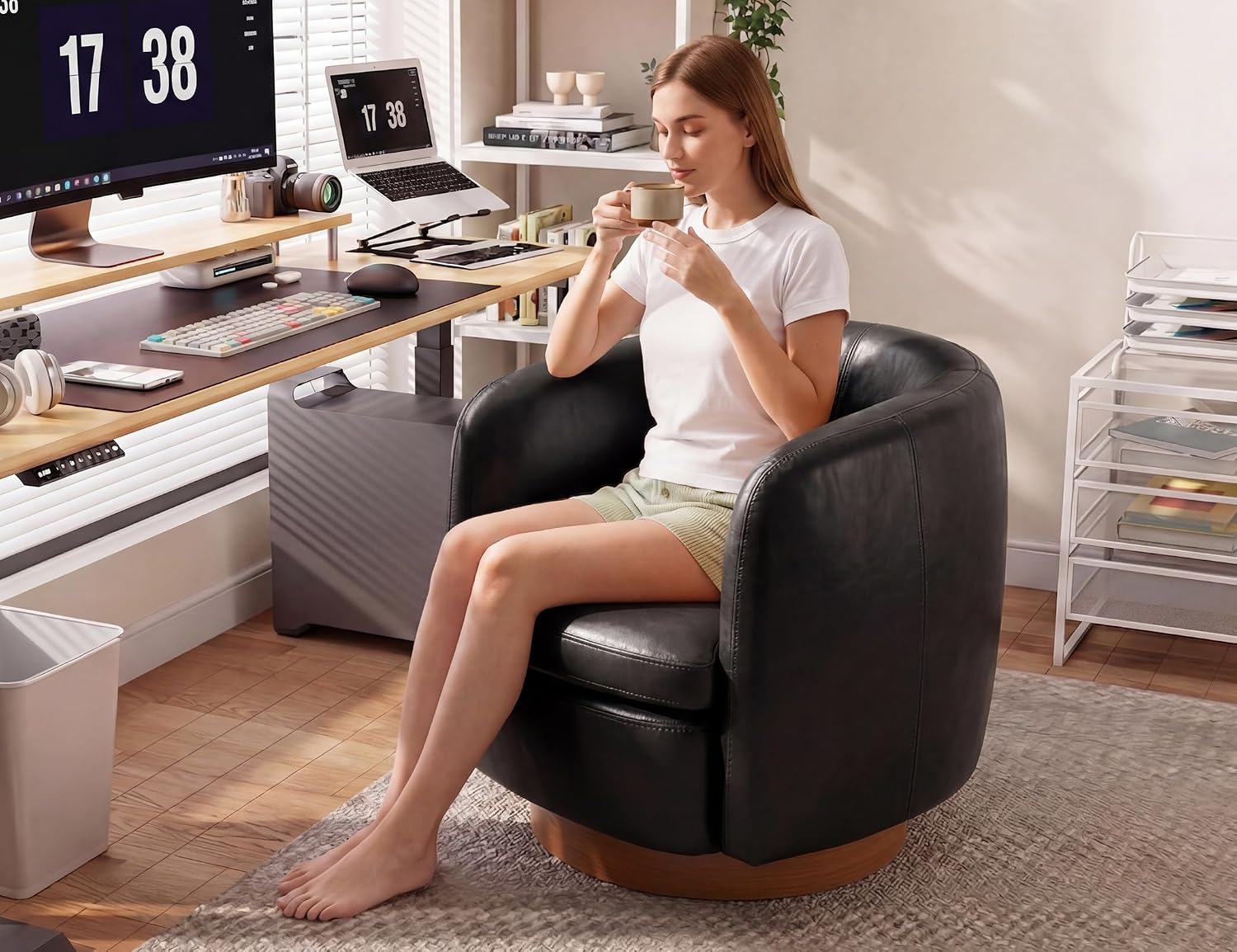 Mistpeople Swivel Barrel Accent Chair, 360° Rotating Small Single Sofa Chair, Upholstered Round Armchair with Solid Wood Base, Modern Comfy Mini Sofa for Living Room, Bedroom, Office, Black