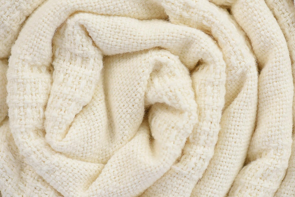 Linteum Textile Hospital Thermal SNAGLESS Spread Blanket, 100% Cotton (74x100...