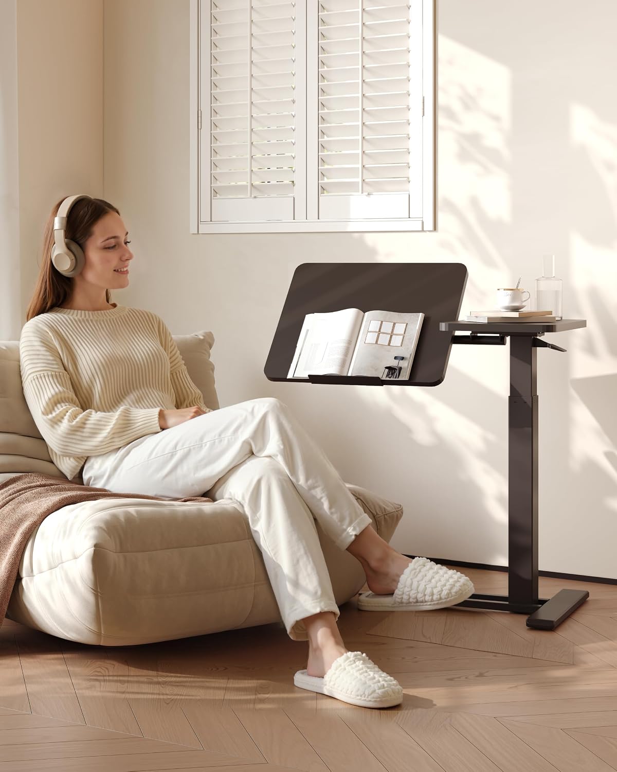 FLEXISPOT 32" Gas Spring C Table with Split Tilting Top,Mobile Side Table | Split tilting C table with hidden wheels for best angles. Mobile side table for sofa and bedside use. 31.6" W x 15.7" D,Black