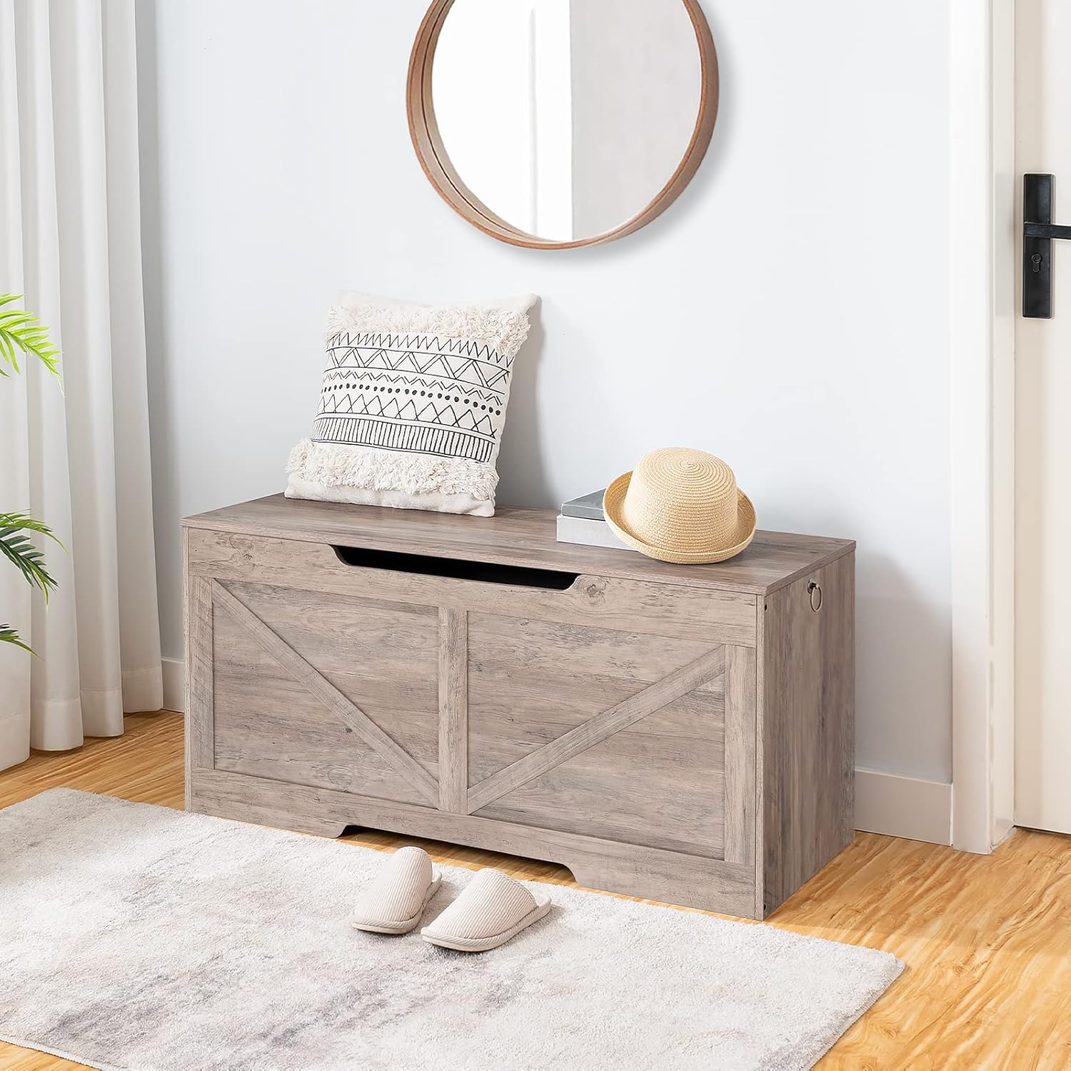 HOOBRO Storage Bench, 43.3” Retro Wooden Storage Chest with U-Shaped Cut-Out Pull, Safety Hinge, Supports 220 lb and Easy Assembly for Toy Box Organizer (Greige) BG772CW01