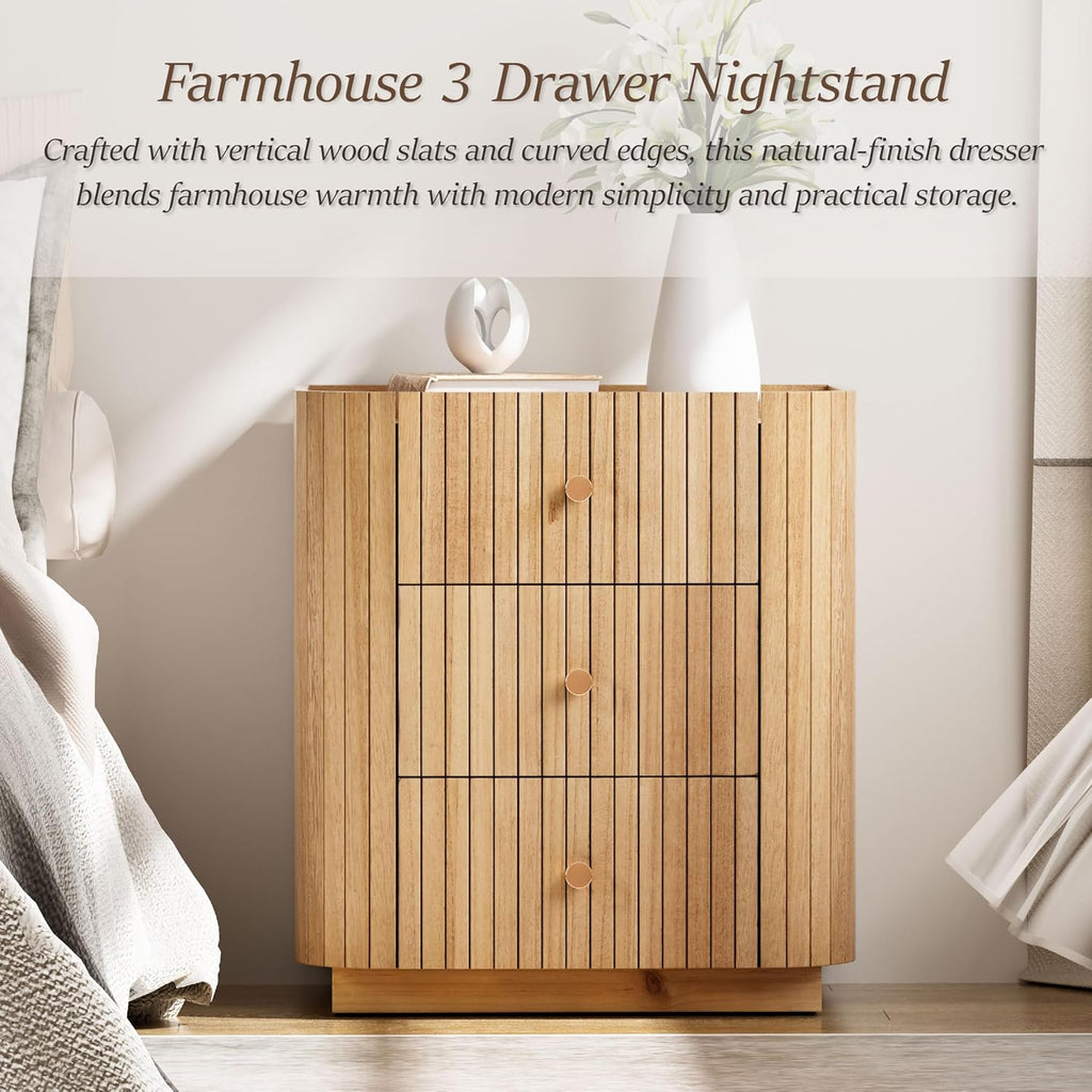 COZAYH Farmhouse 3 Drawer Wood Nightstand with Vertical Slatted Wood, Rustic Curved Edge Dresser with Metal Handles, Modern Design Bed Side Table with Recessed Tray Top for Bedroom, Office (Natural)