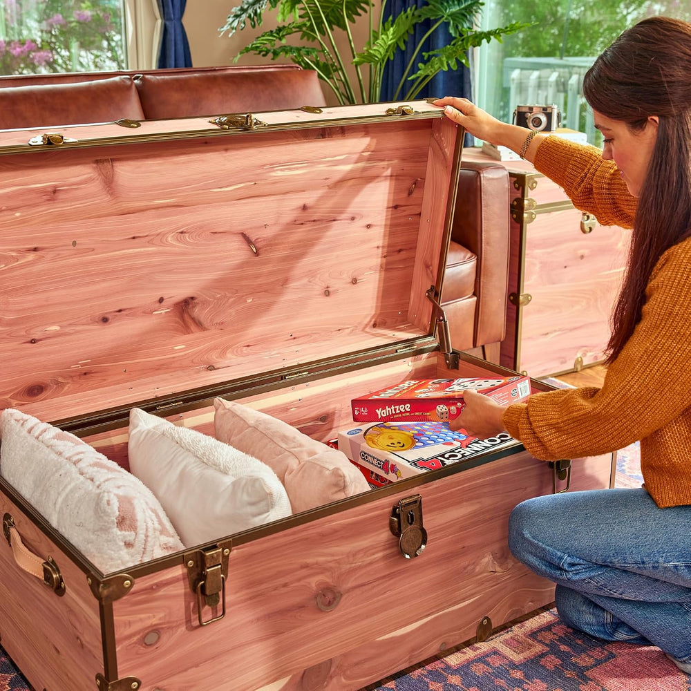 Rhino Knotty Cedar XXL Coffee Table, Storage Trunk Chest with Antique Brass |...