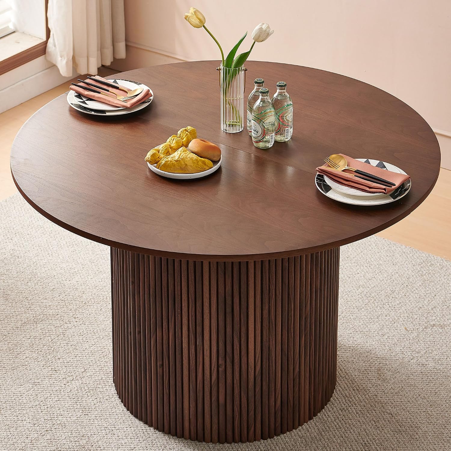 Homedot 5 Pieces Dining Table Set for 4, Rustic Round Dining Table Fluted with Velvet Dining Chairs Upholstered, Walnut Kitchen Table & Green Chairs Set for Living Room, Dining Hall