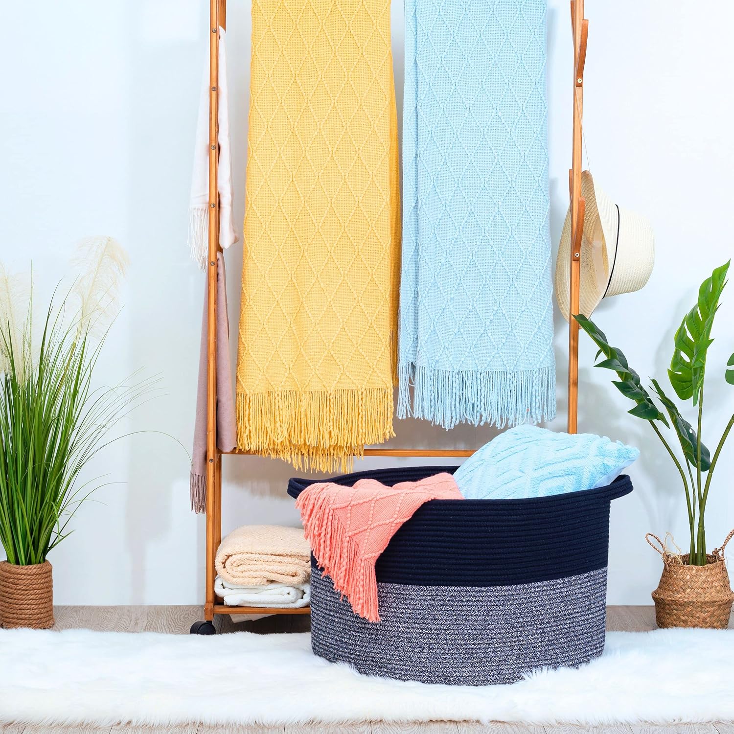 MINTWOOD Design Extra Large 22 x 14 Inches Decorative Woven Cotton Rope Blanket Storage Basket Bin Living Room with Handles and Laundry Hamper for Pillows, Pool Towels, Dog Toys, Shoes, Navy Blue