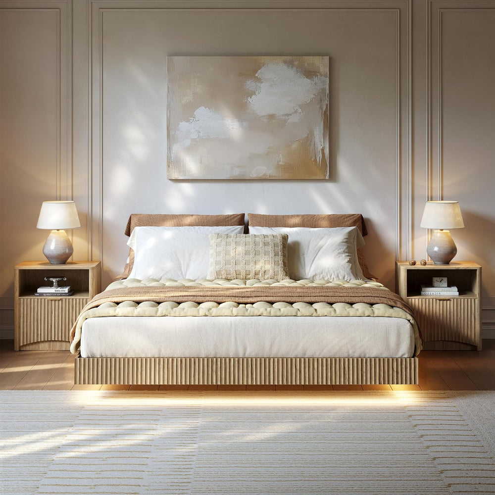 Evermagin King Bedroom Set, Fluted Floating Bed Frame & Nightstands, Oak