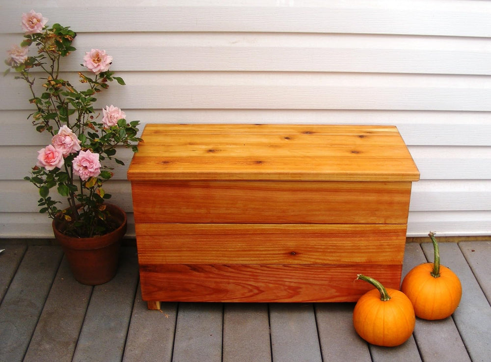 Steve's Gift Shoppe Cedar Chest and Storage Bench Size 30 x 19 x 13 inches